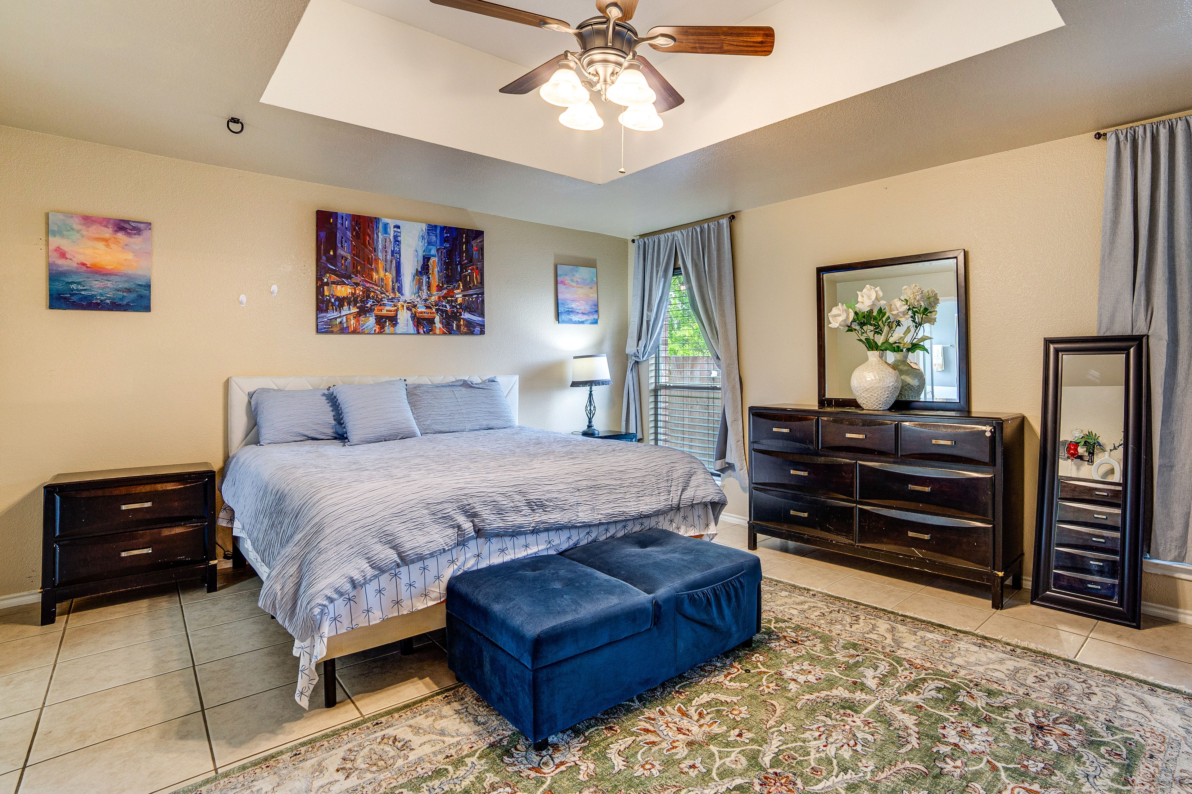 Bedroom 1 | King Bed | En-Suite Bathroom