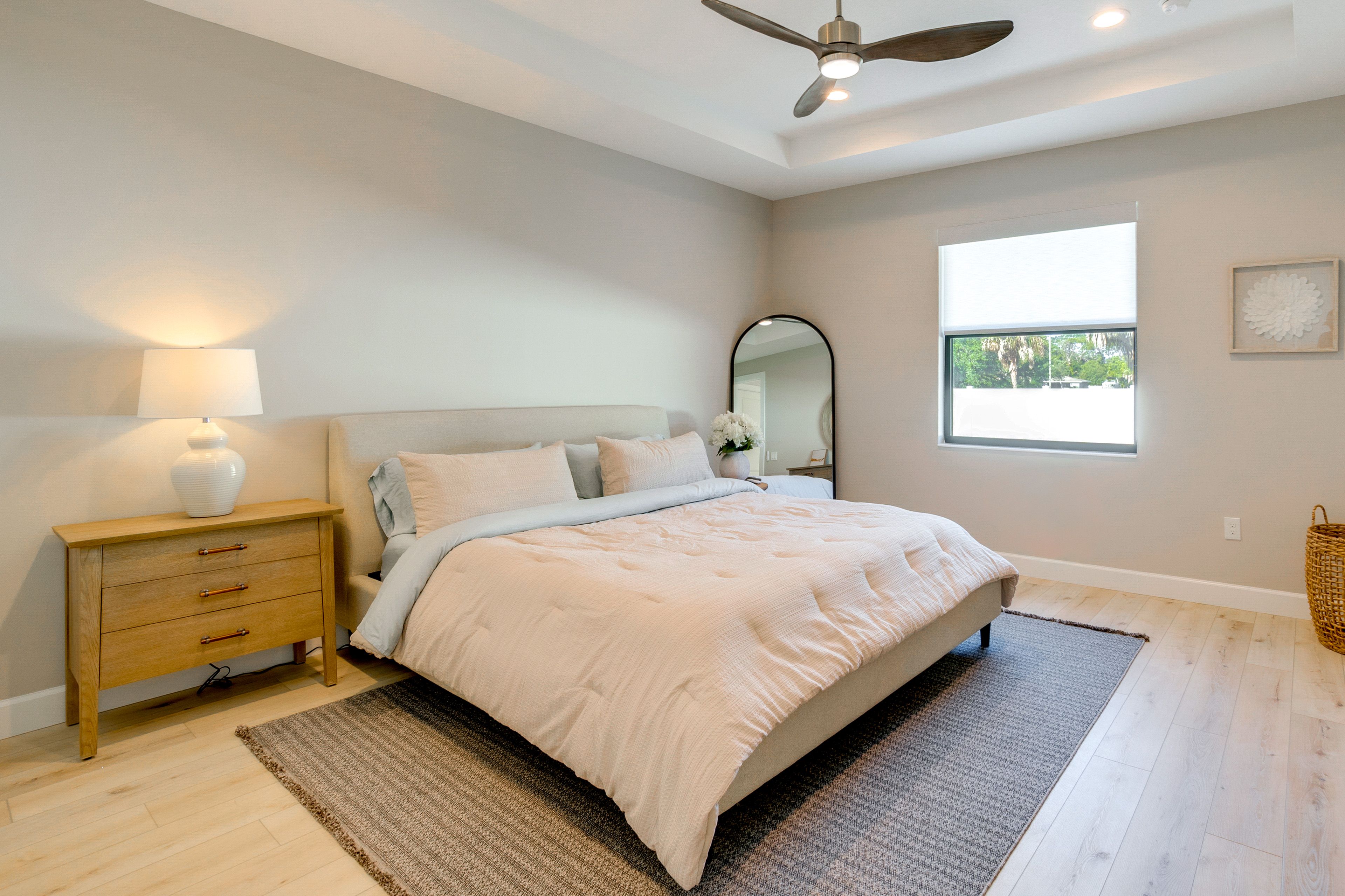 Bedroom 1 | King Bed