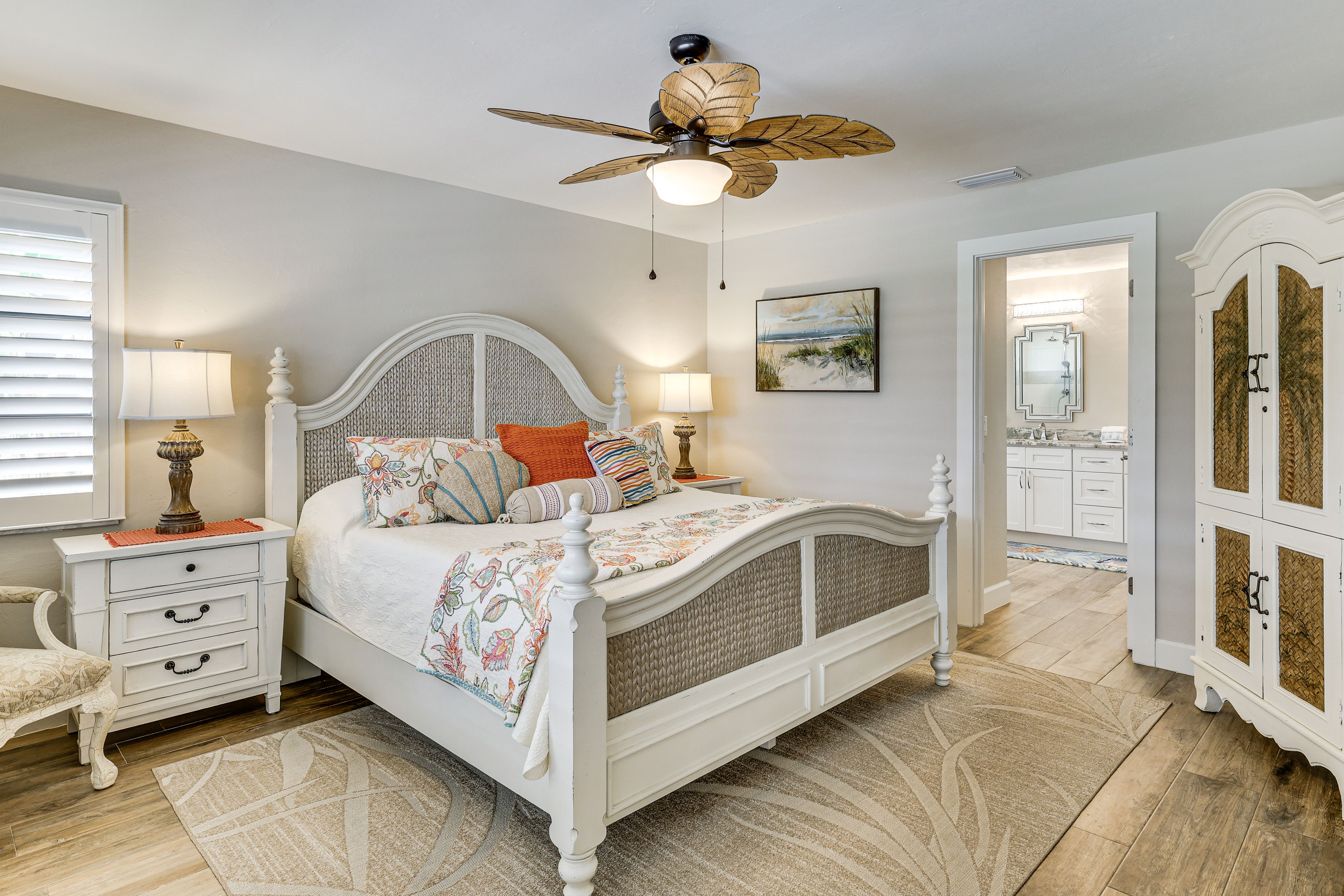 Bedroom 1 | King Bed