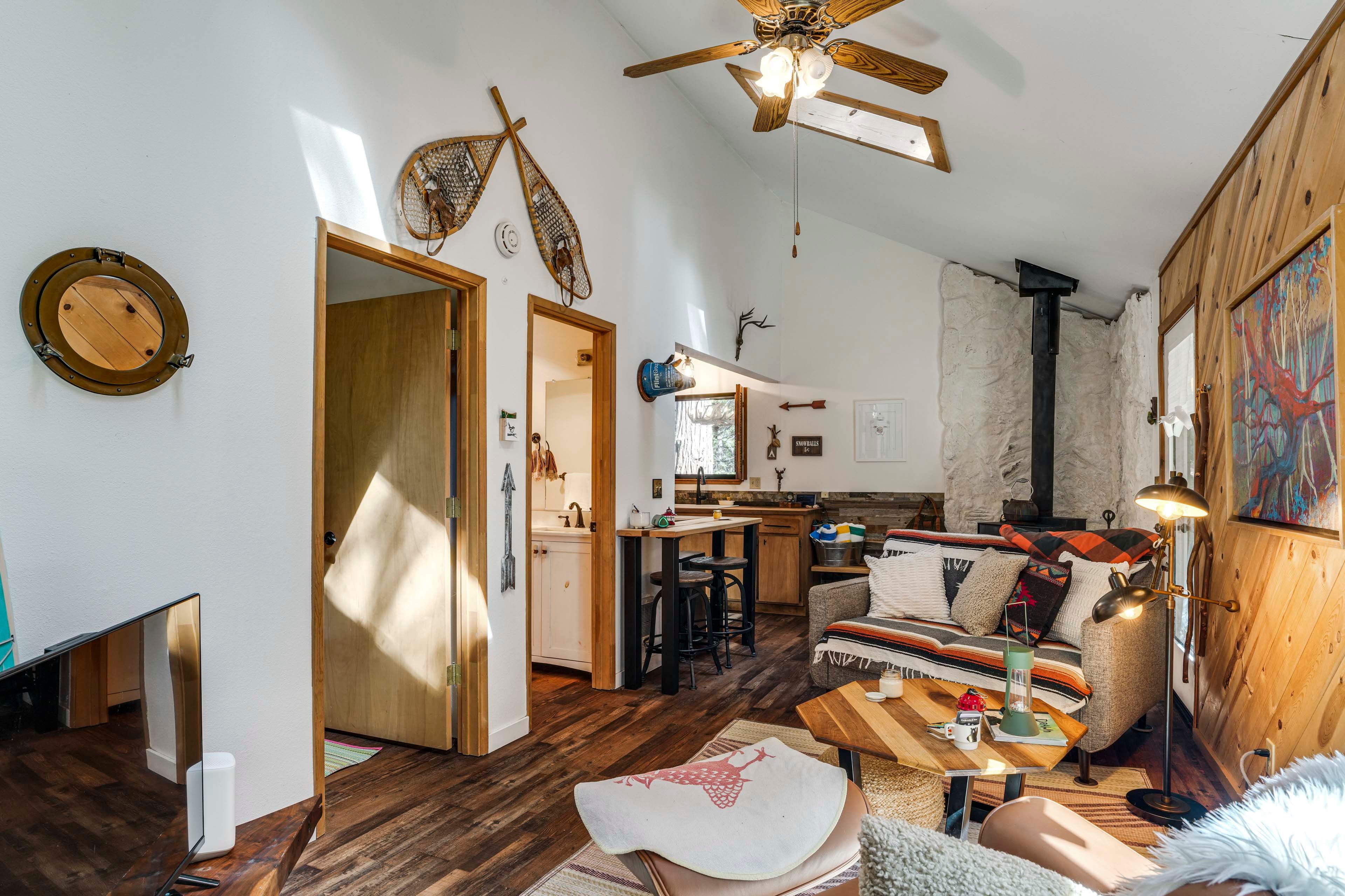 Living Room | Smart TV | 1st Floor