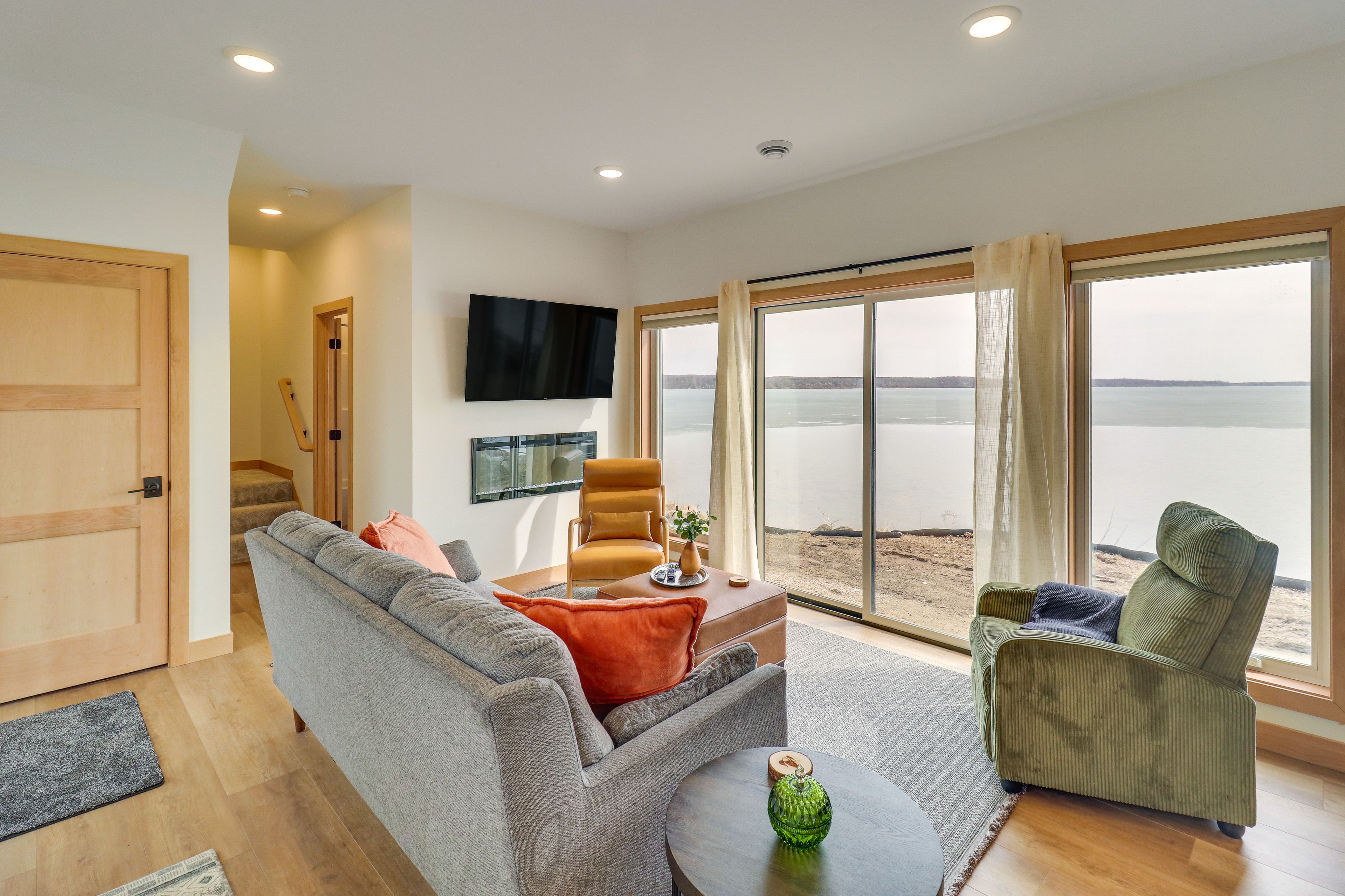 Living Room | 1st Floor | Electric Fireplace | Free WiFi