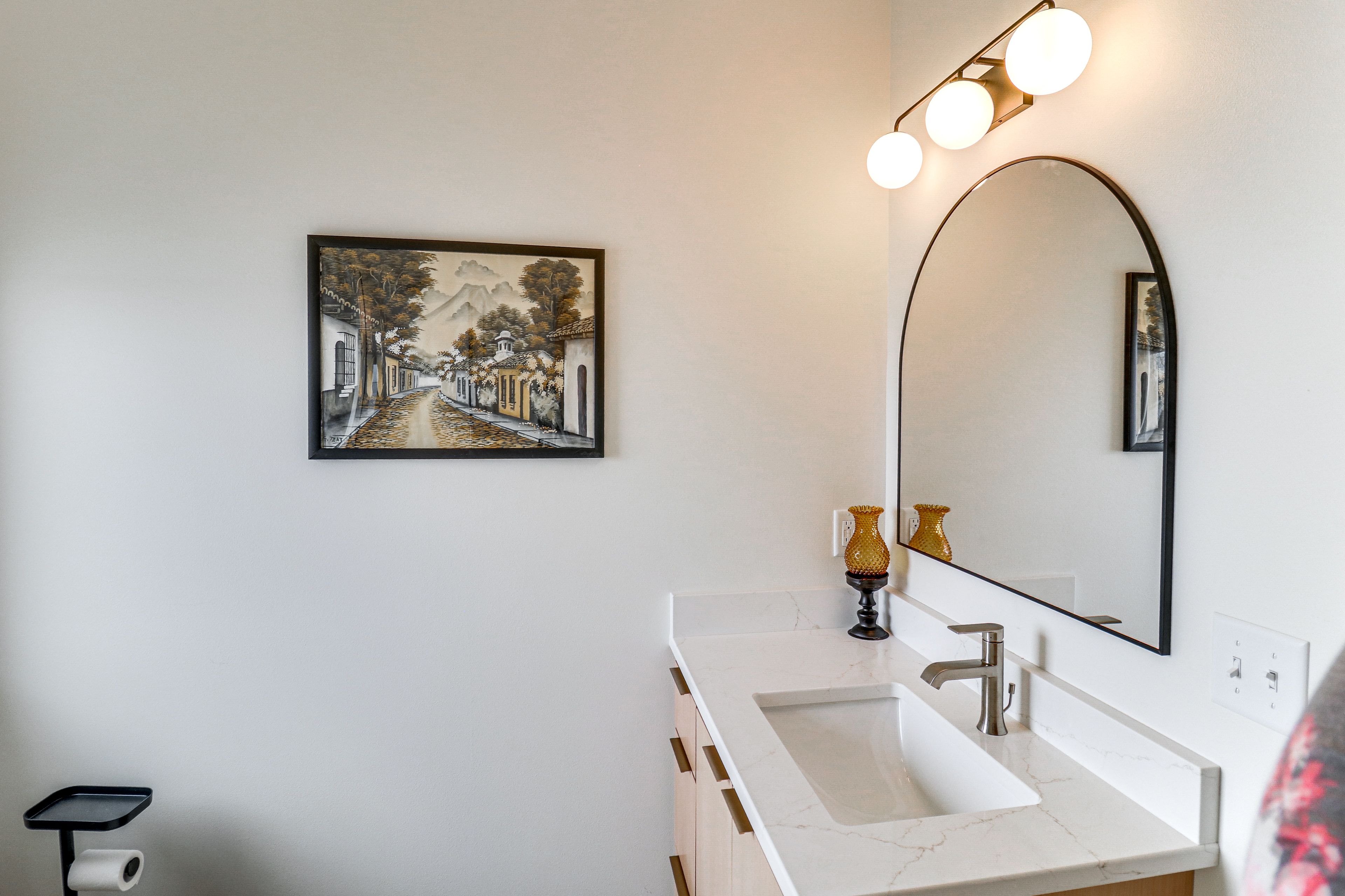 Full Bathroom | 2nd Floor | Shower