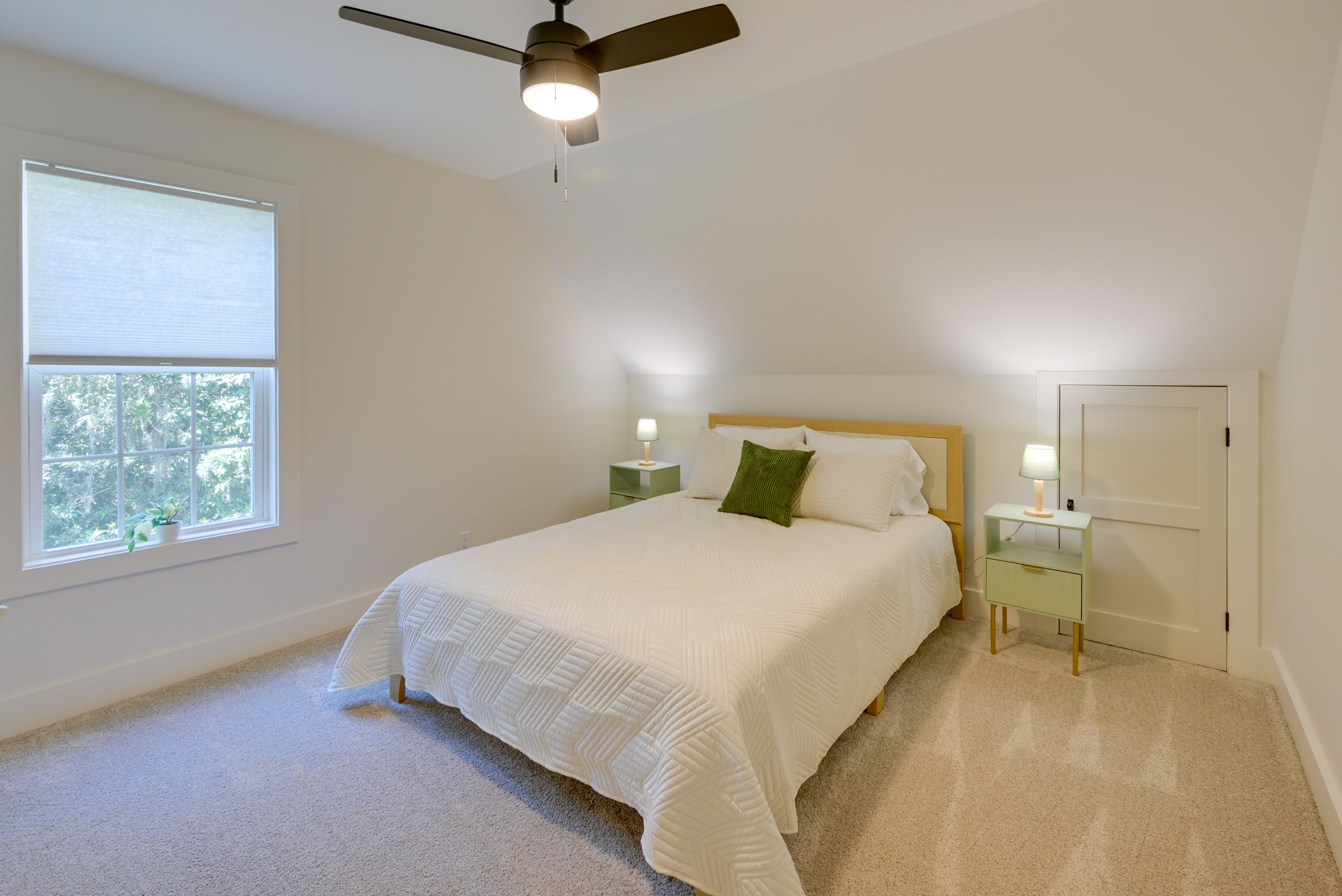 Bedroom 2 | Queen Bed | 2nd Floor