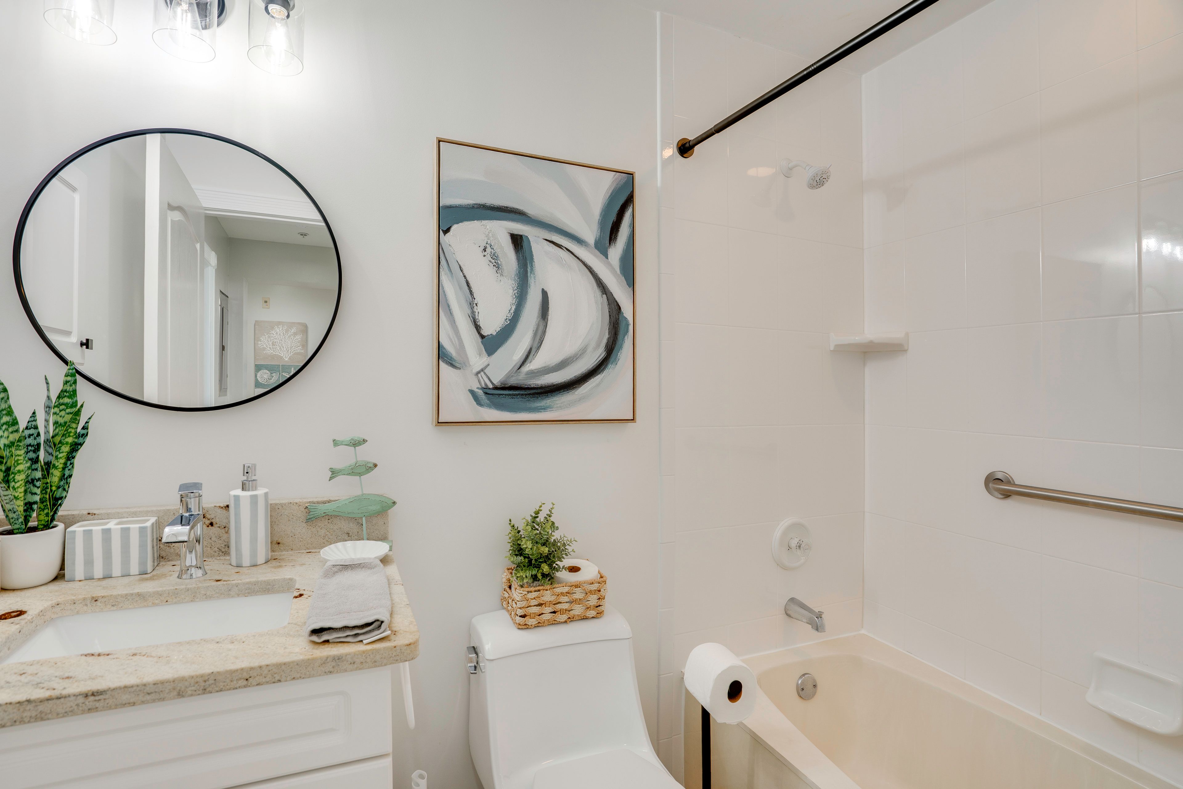 Full Bathroom