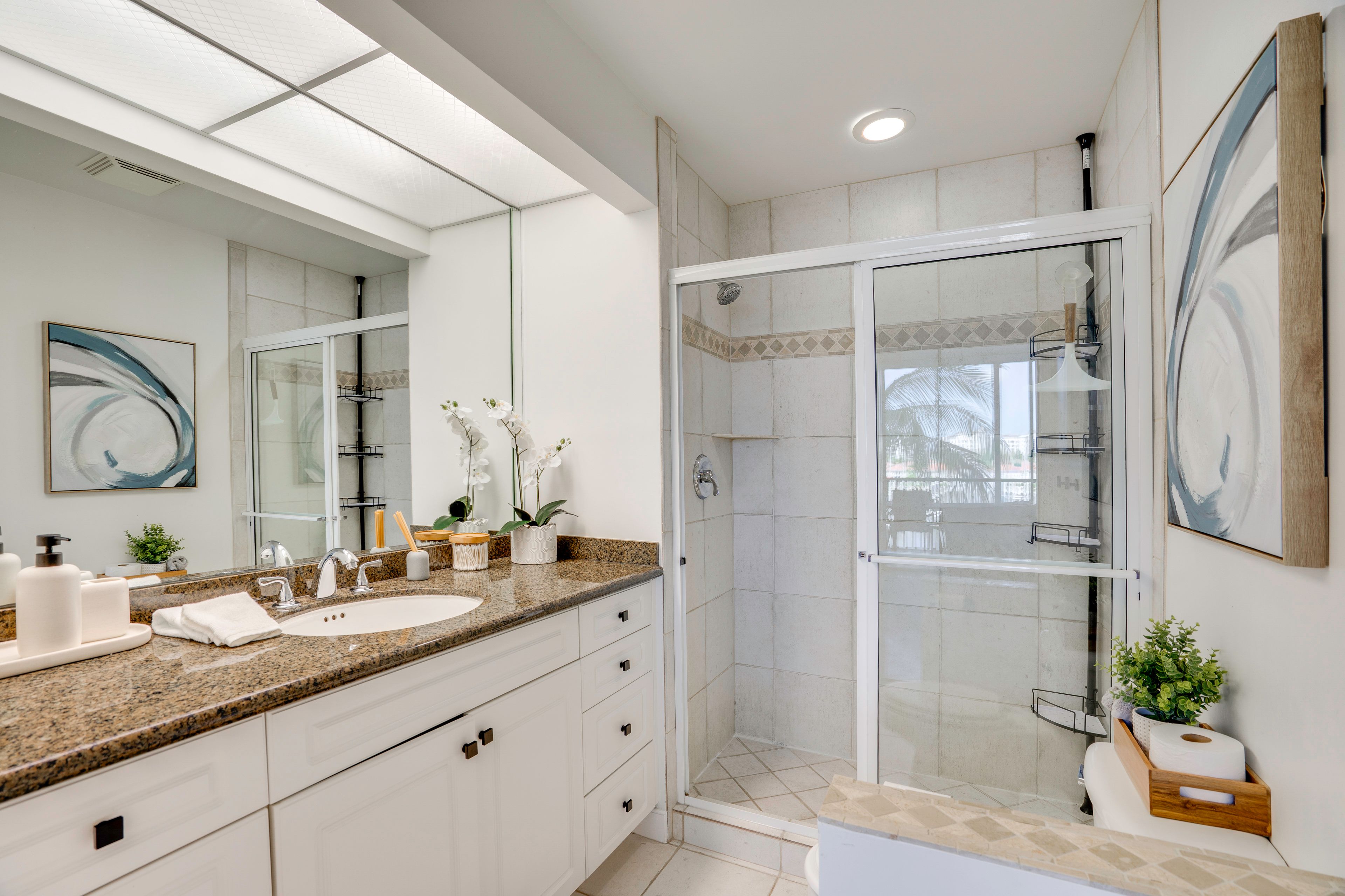 En-Suite Bathroom