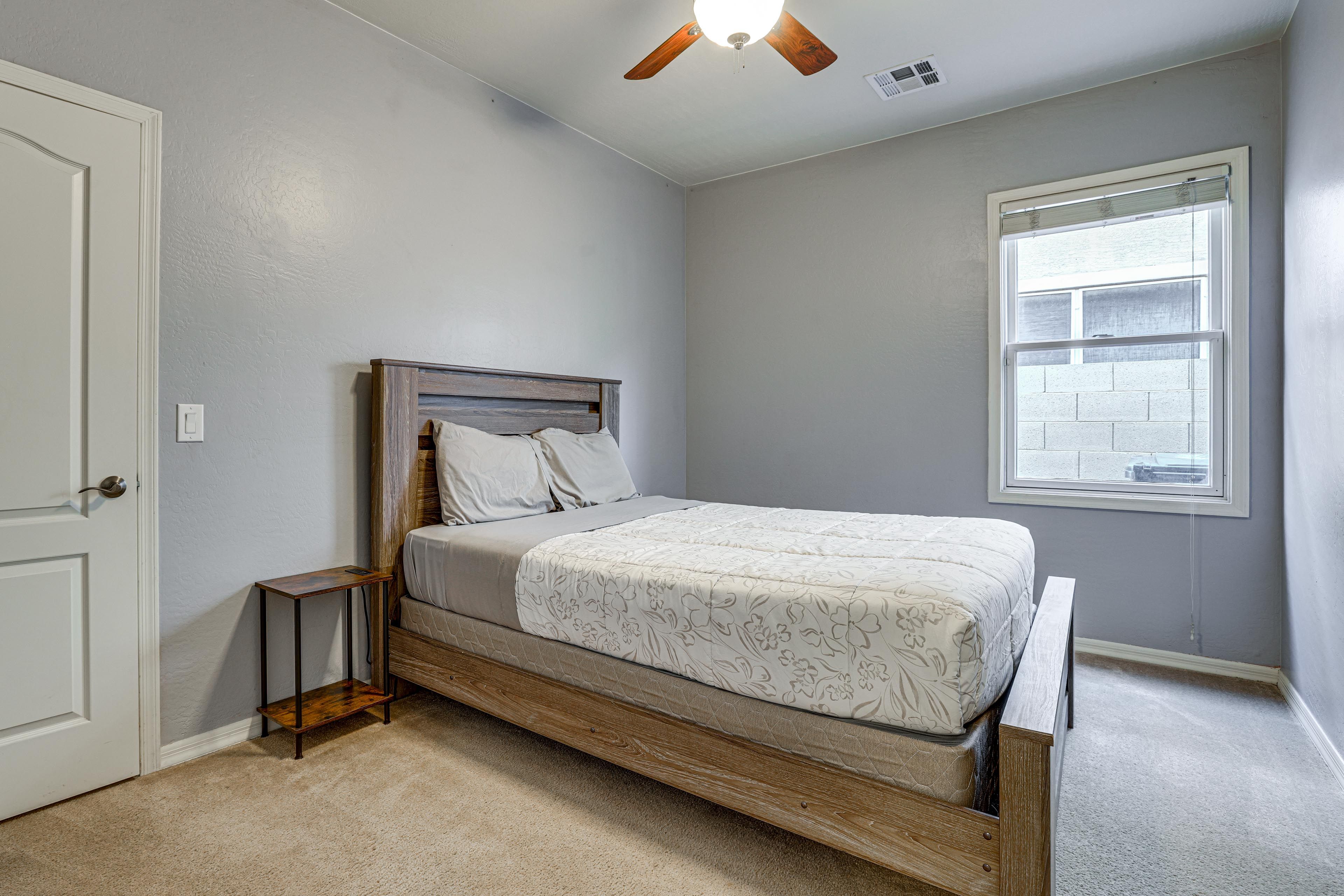 Bedroom 4 | Queen Bed