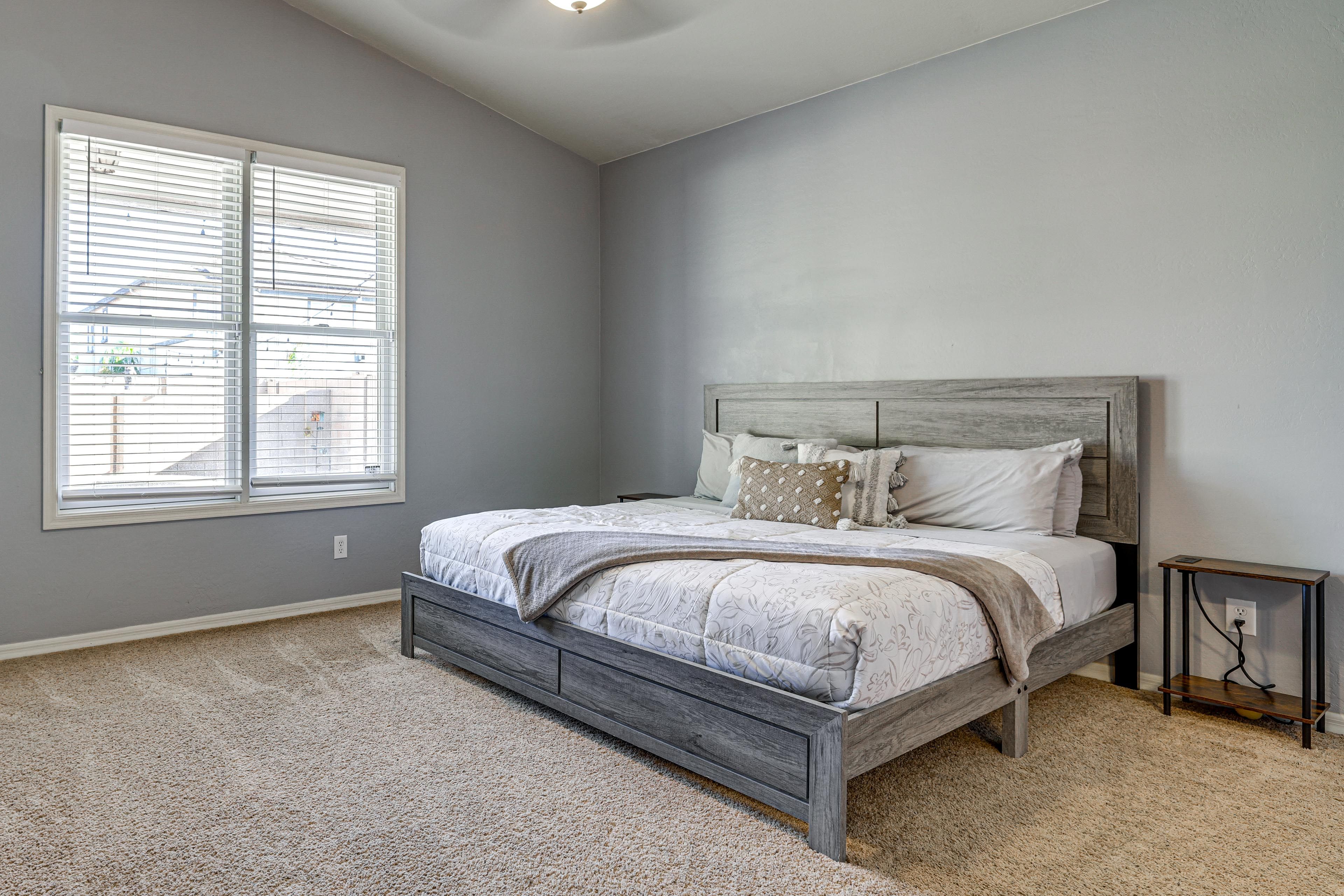 Bedroom 1 | King Bed