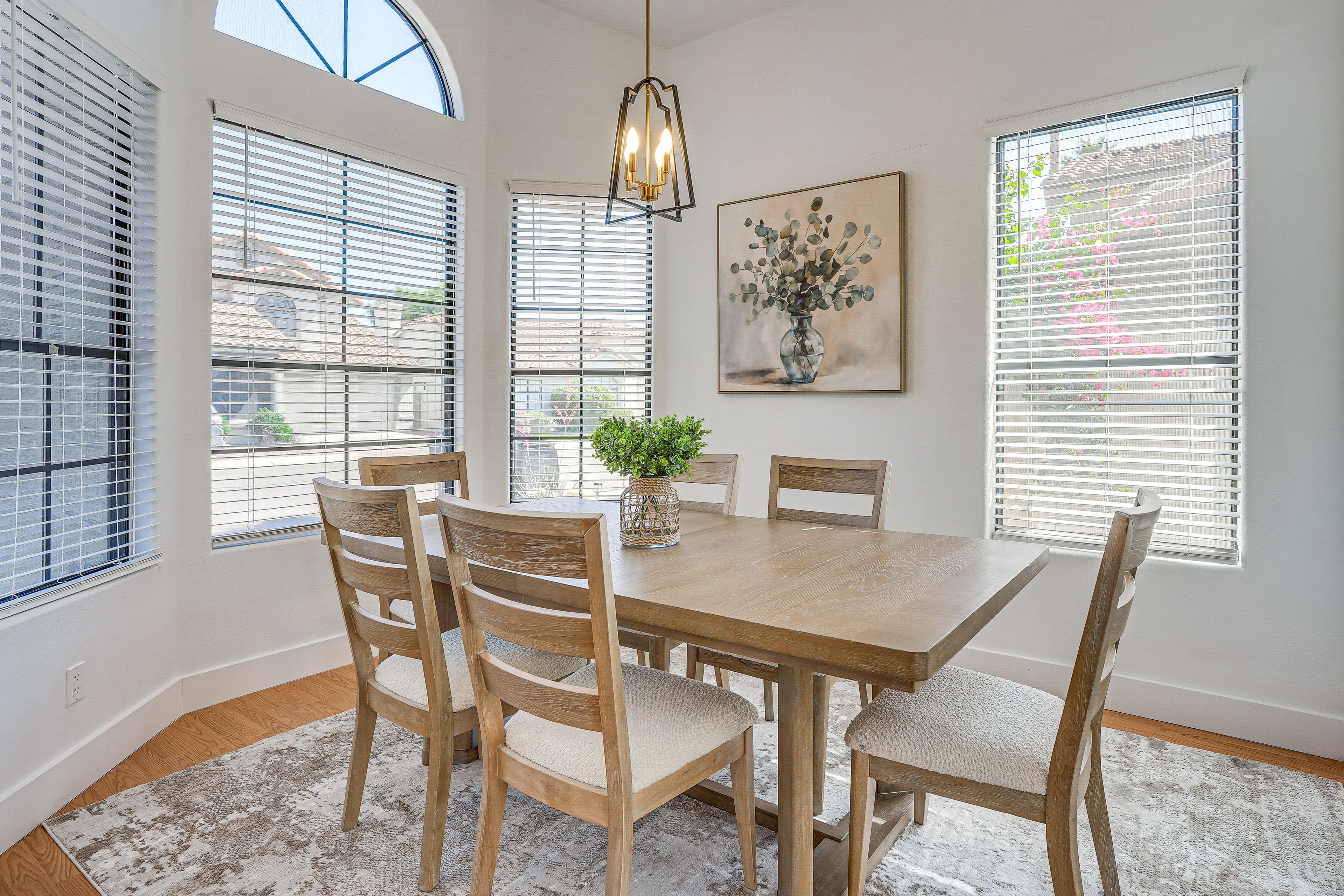 Dining Room | Dishware/Flatware