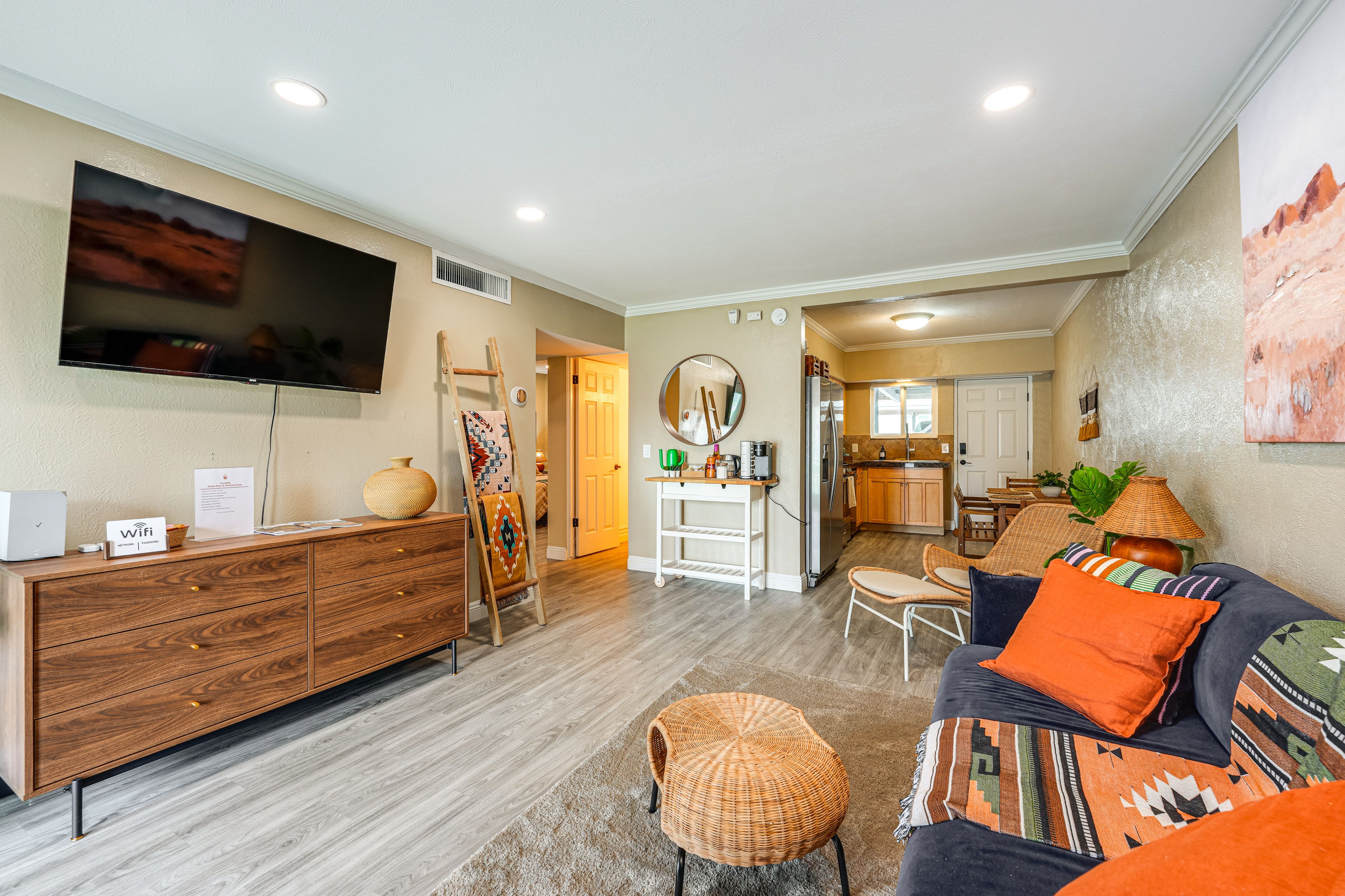 Scottsdale Vacation Rental | 2BR | 1BA | 896 Sq Ft | Threshold Step to Enter