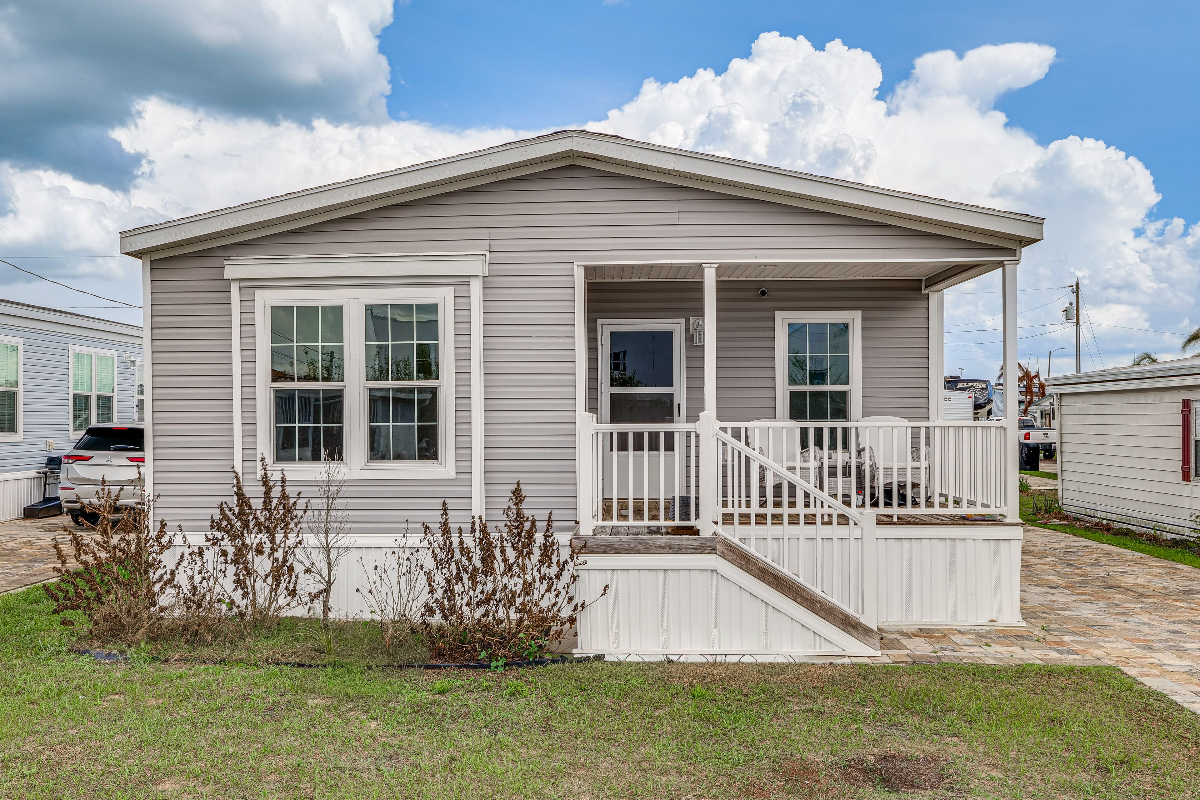 Parking | Carport (1 Vehicle) | Driveway (2 Vehicles)