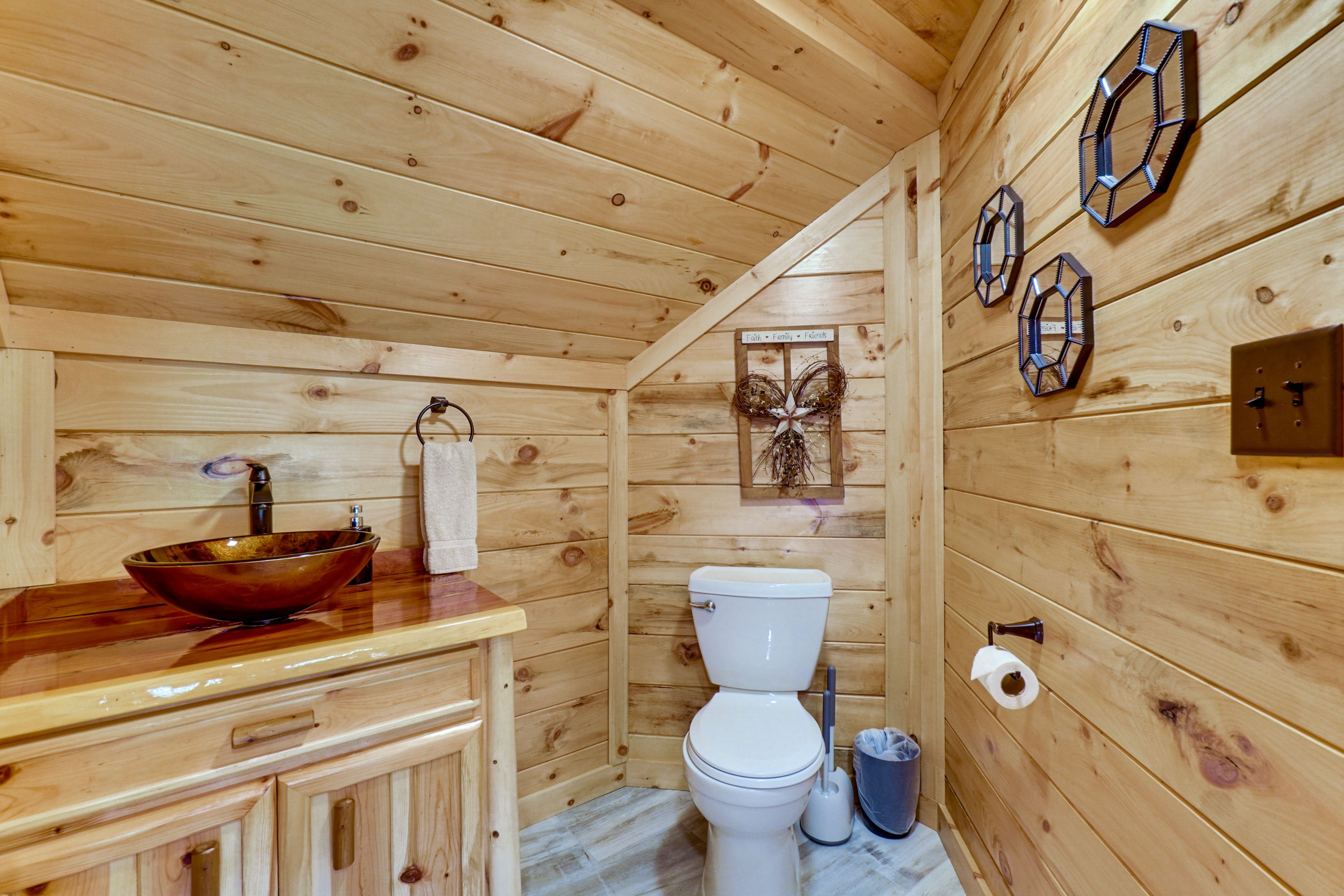 Half Bathroom | Main Level