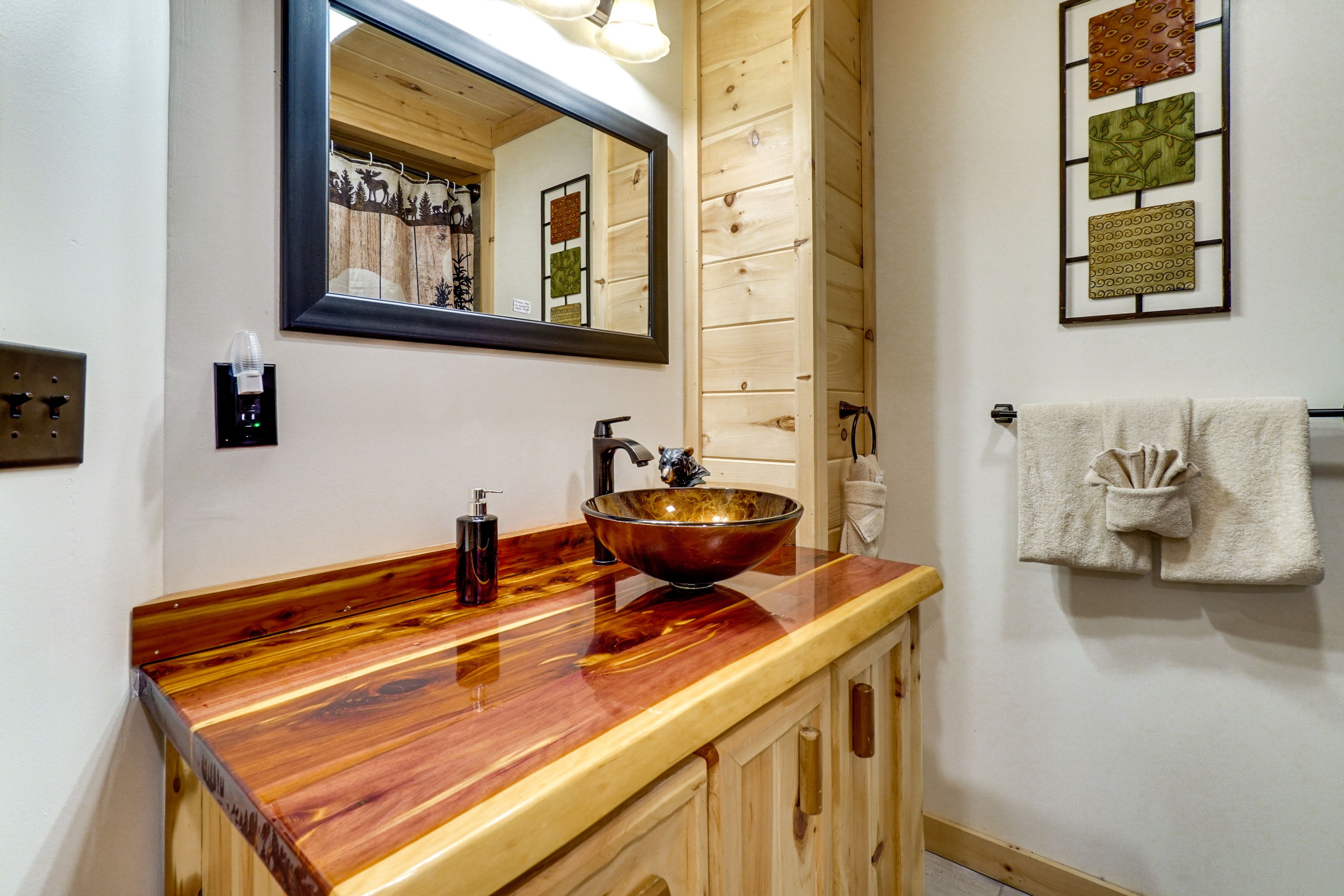 Full Bathroom | Lower Level
