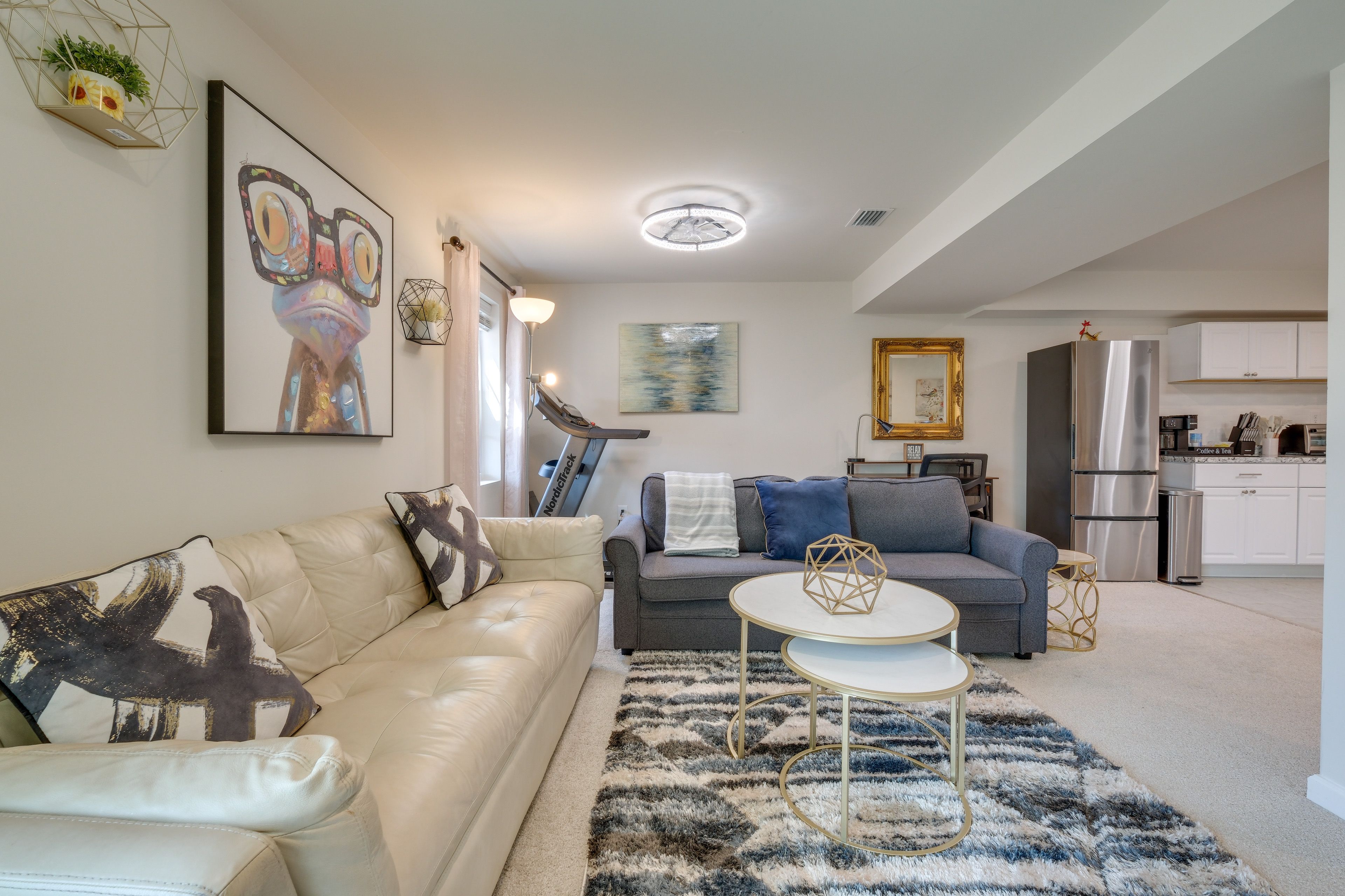 Living Room | Queen Sleeper Sofa