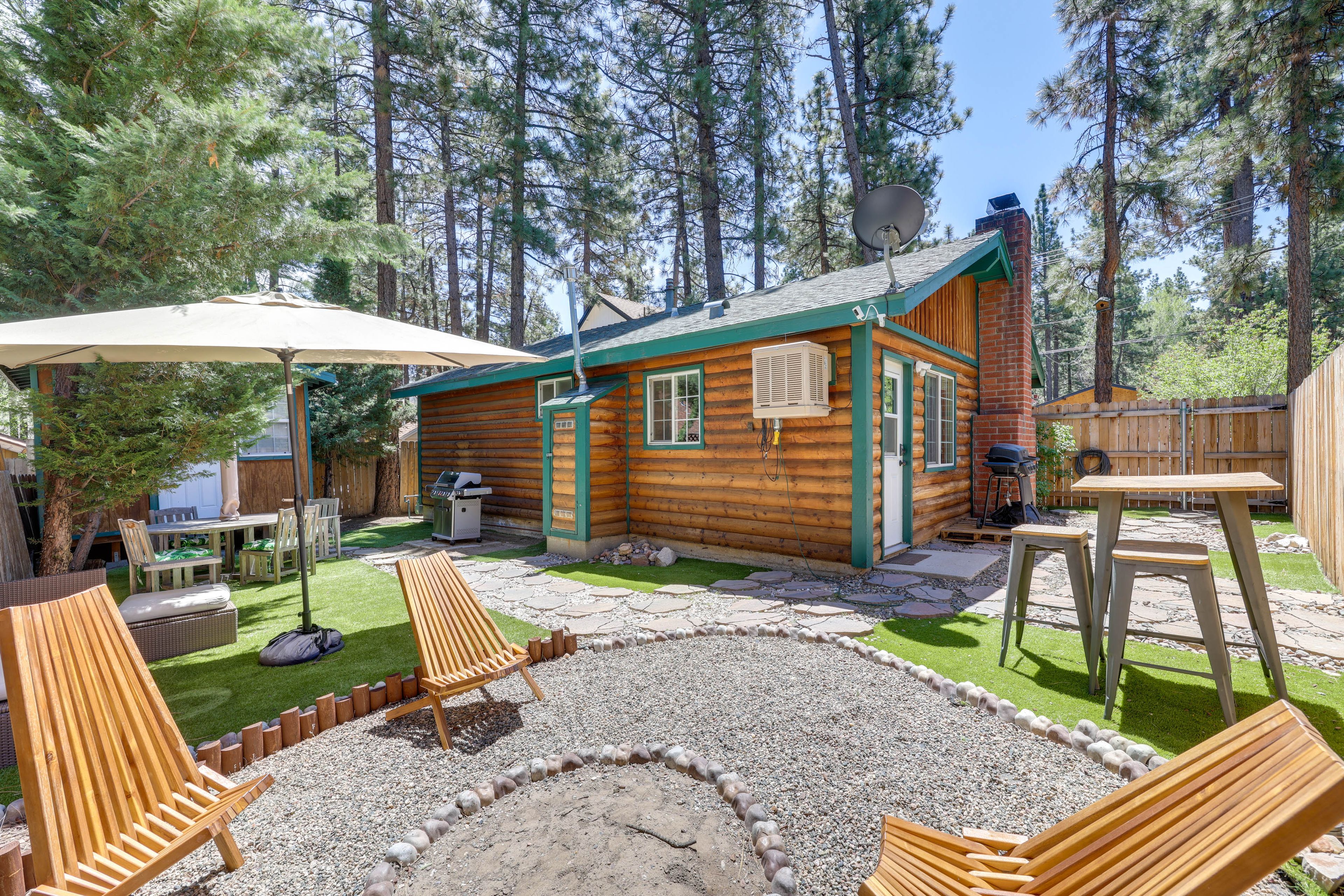 Big Bear Lake Vacation Rental | 2BR | 1BA | 704 Sq Ft