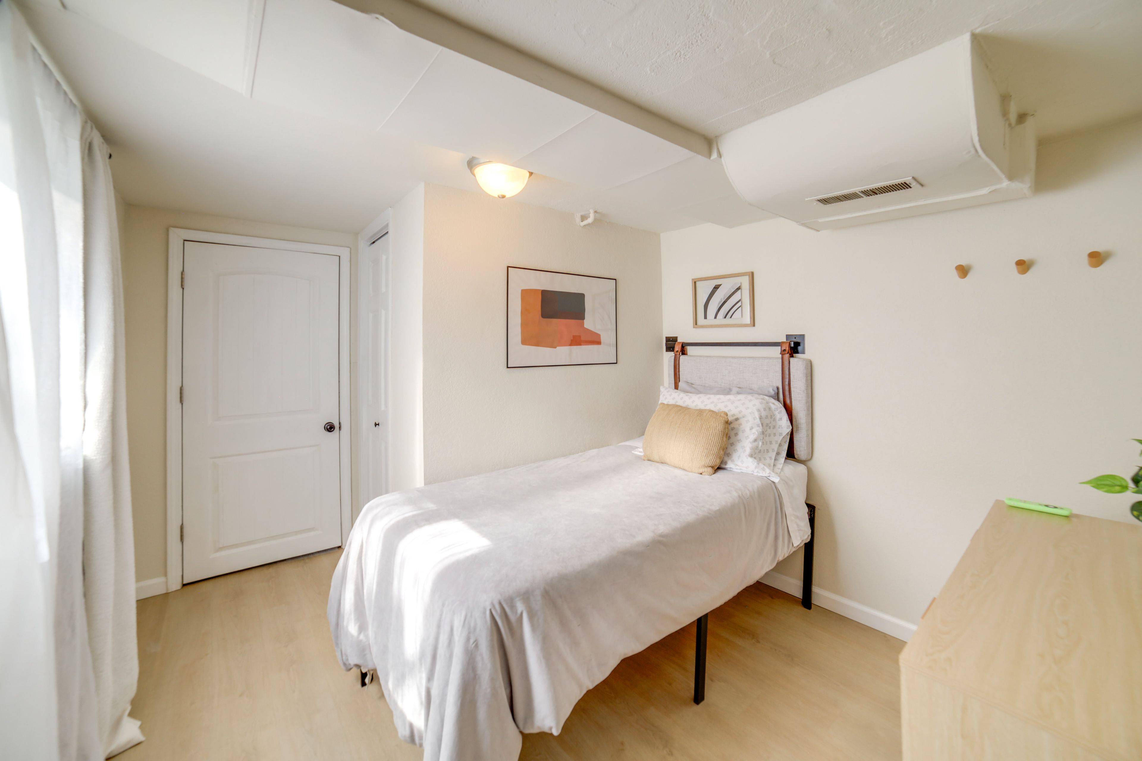 Bedroom 2 | Twin Bed