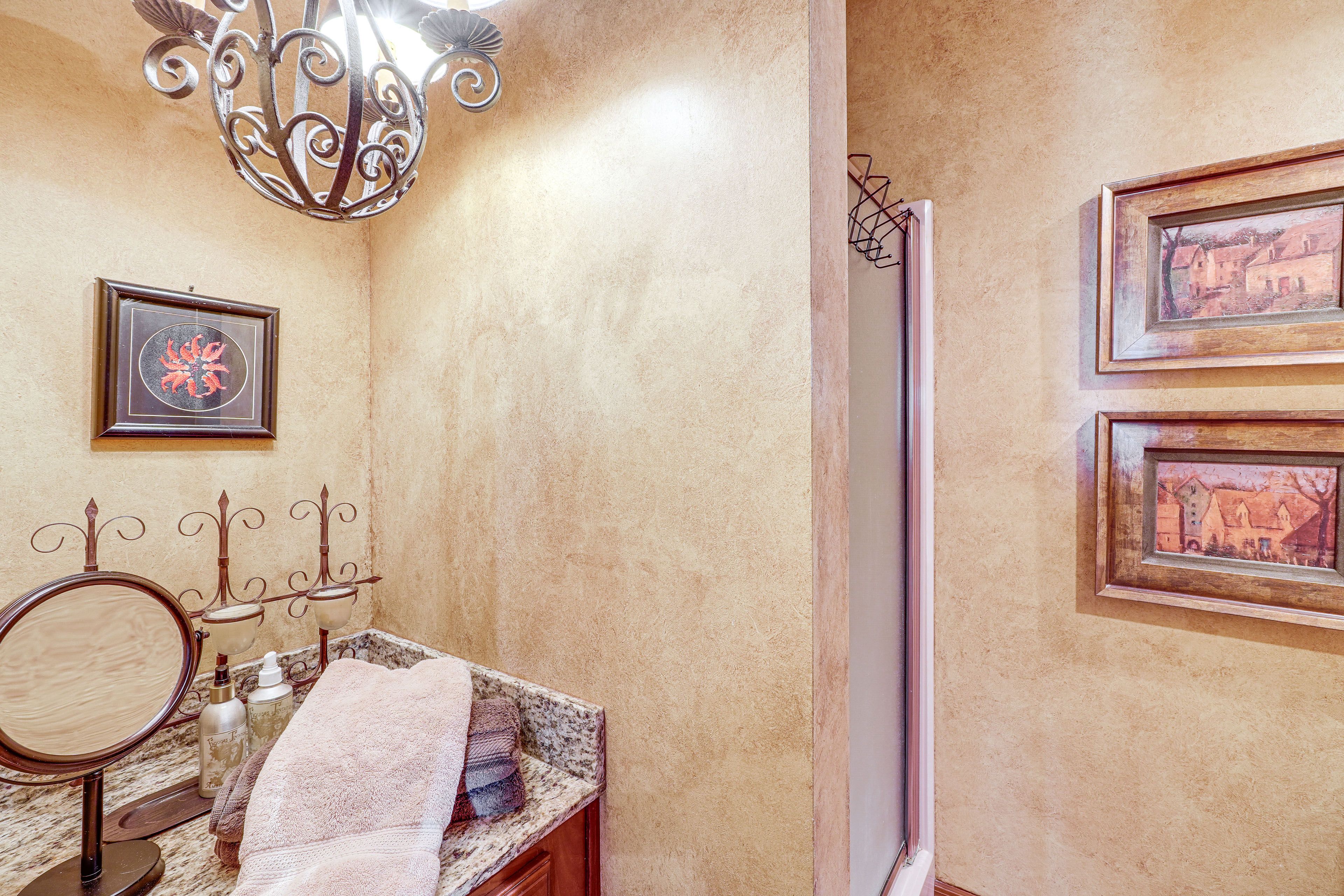 Full Bathroom
