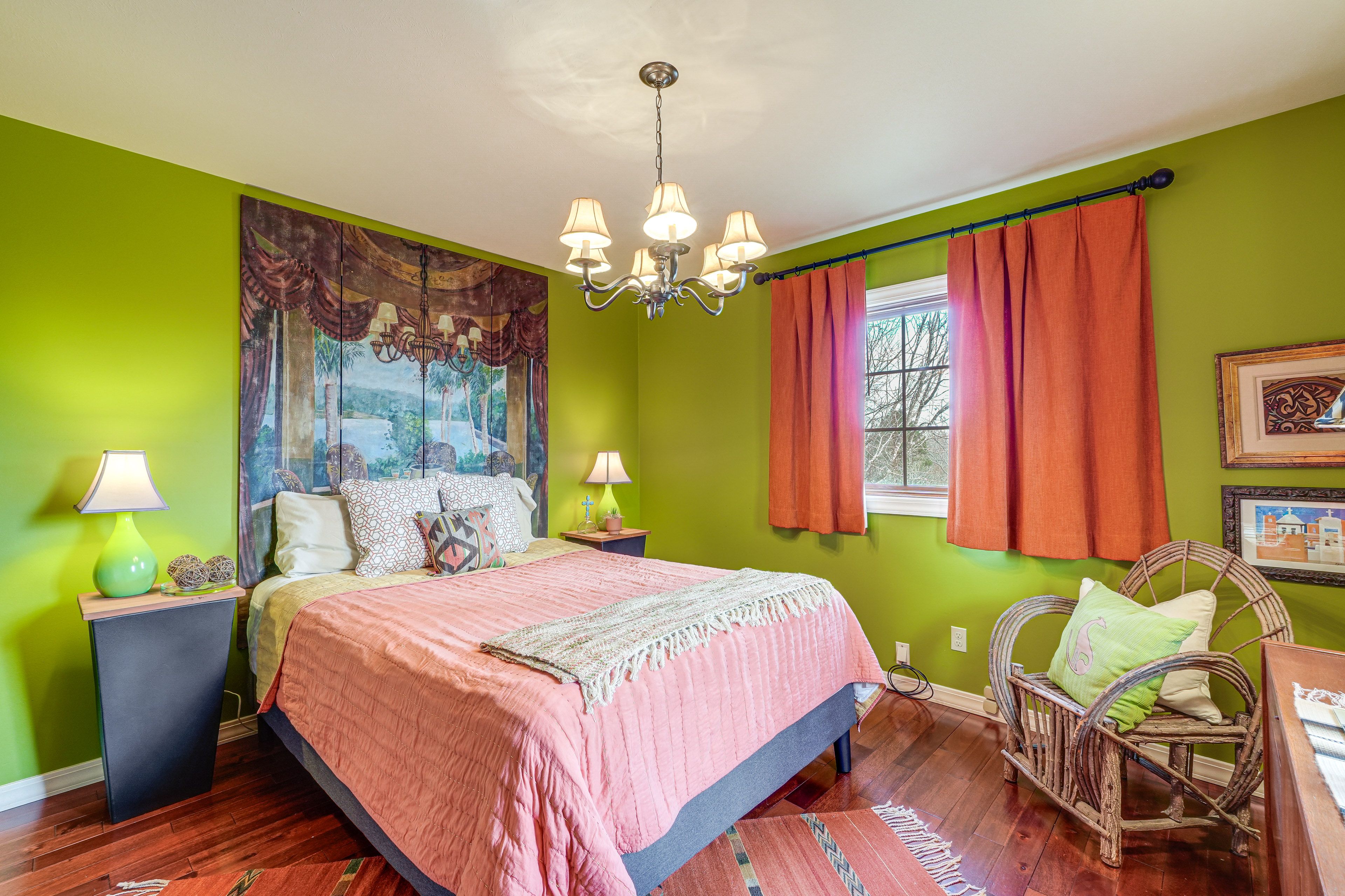 Bedroom 3 | Queen Bed