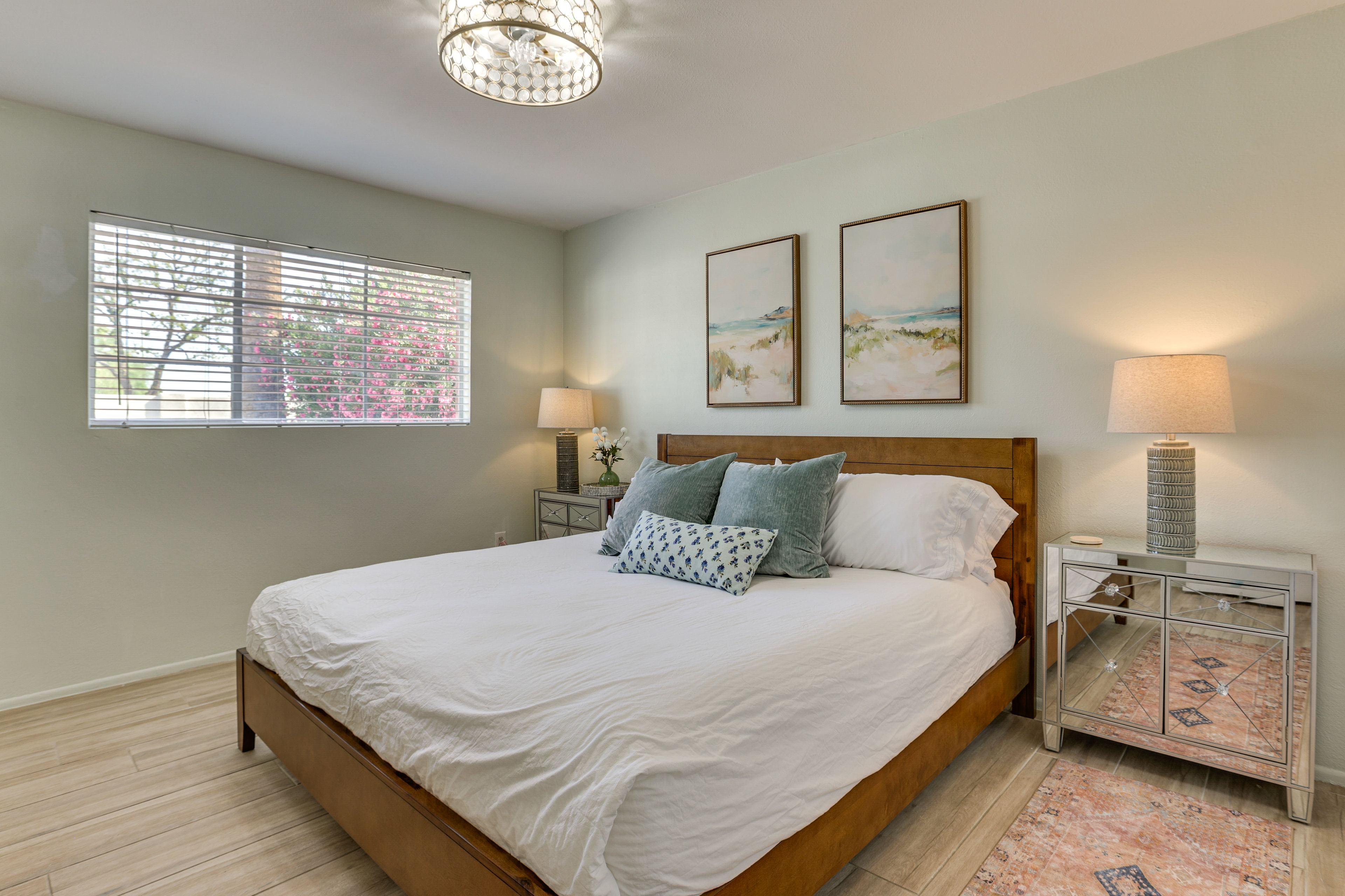 Bedroom 1 | King Bed