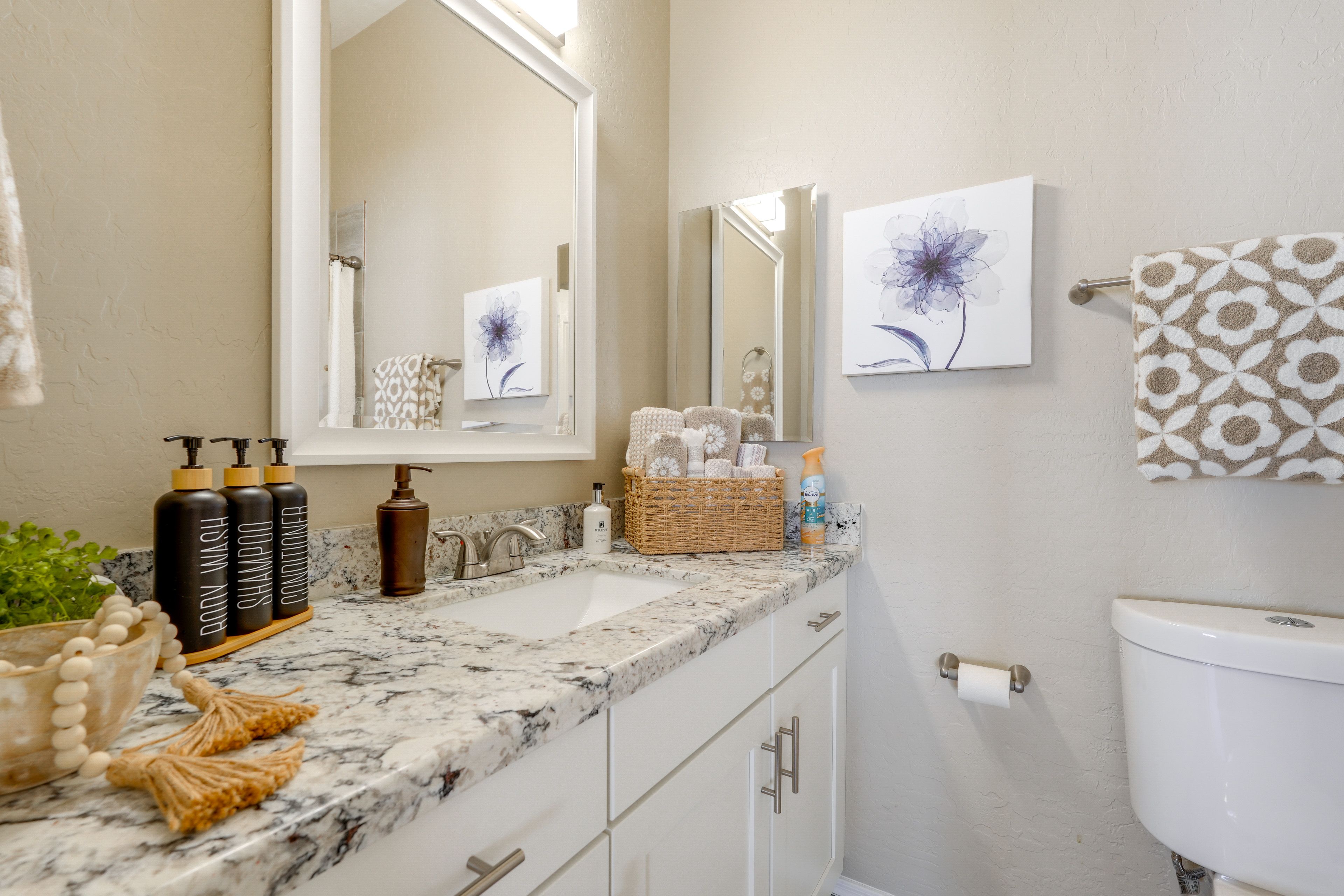 Bathroom | Bathtub/Shower