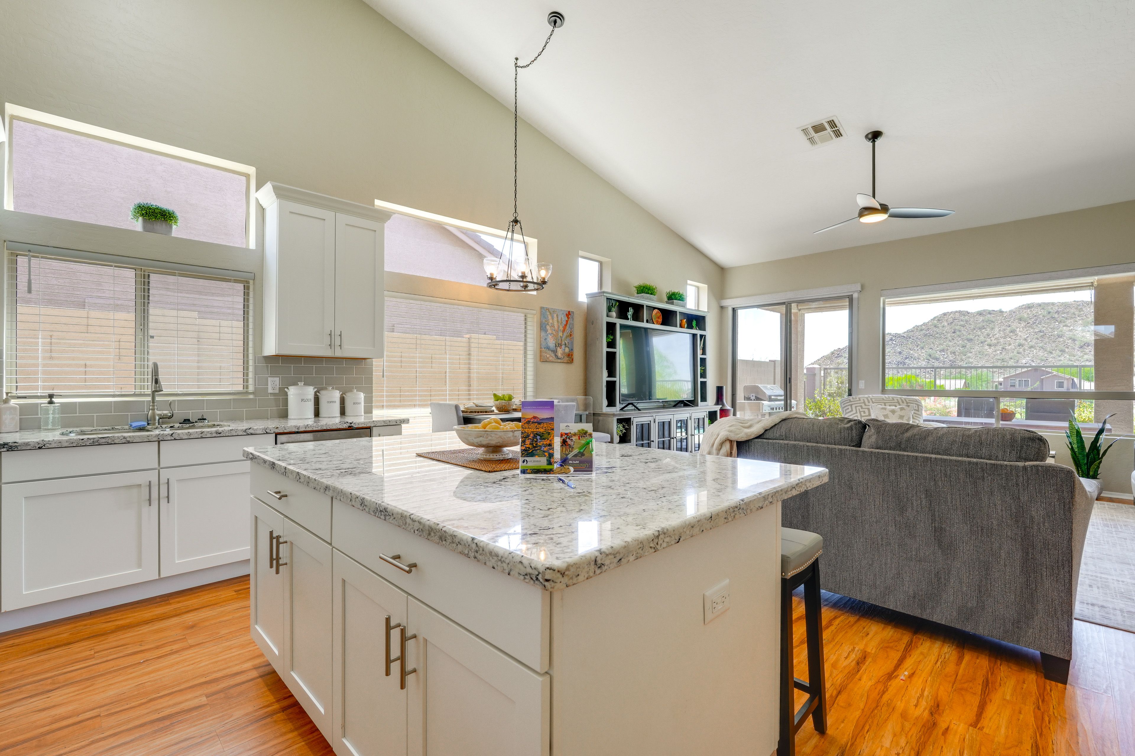 Kitchen | Microwave | Keurig Coffee Maker
