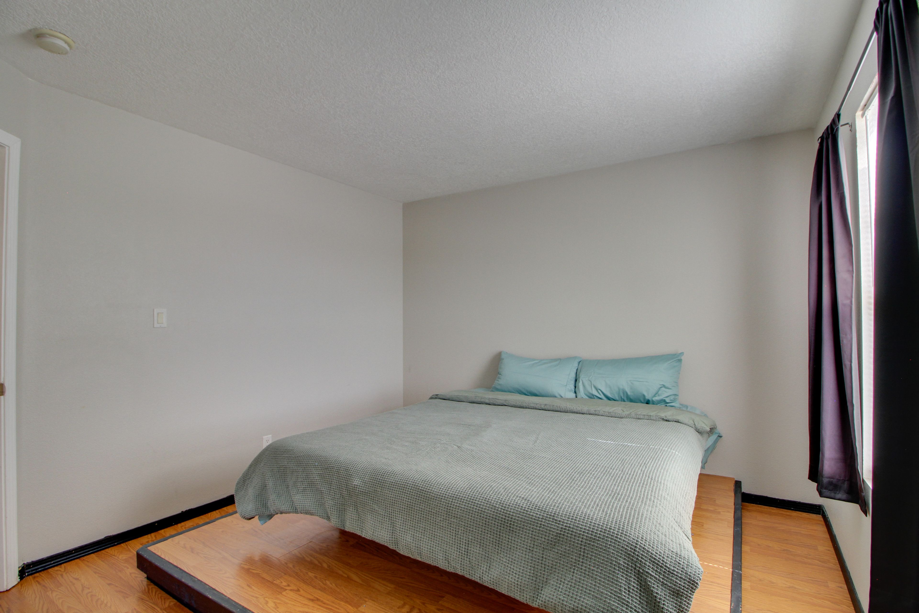 Bedroom 3 | Queen Bed | 2nd Floor