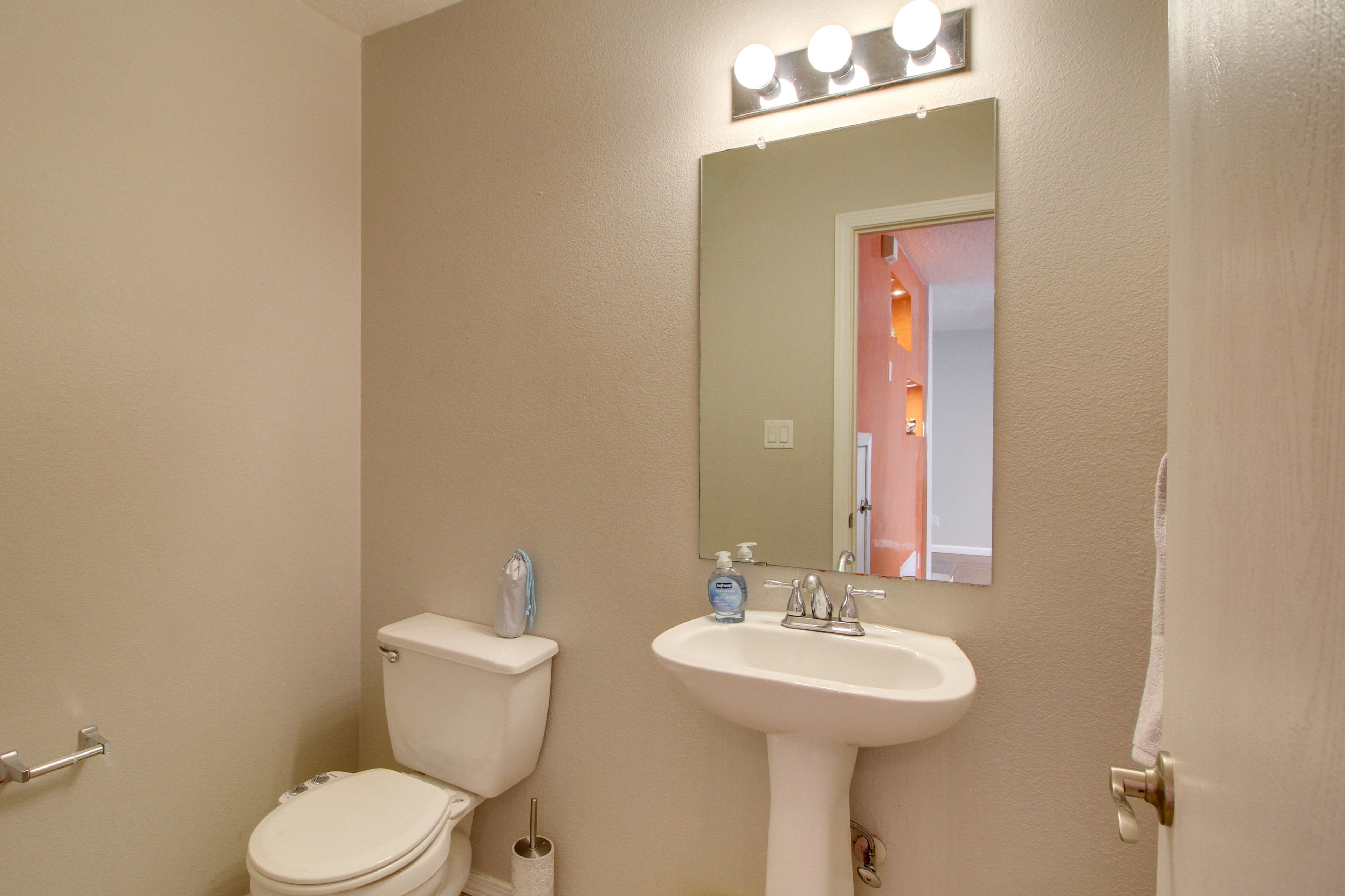Half Bathroom | 1st Floor