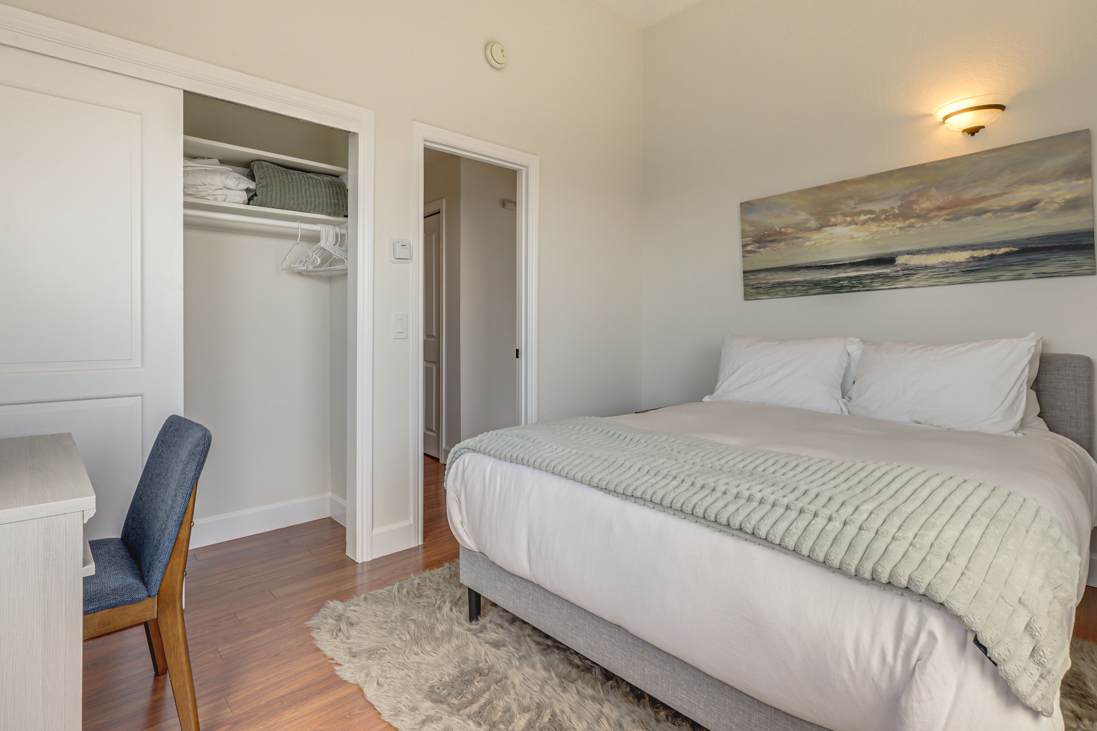 Bedroom 2 | Queen Bed | 1st Floor