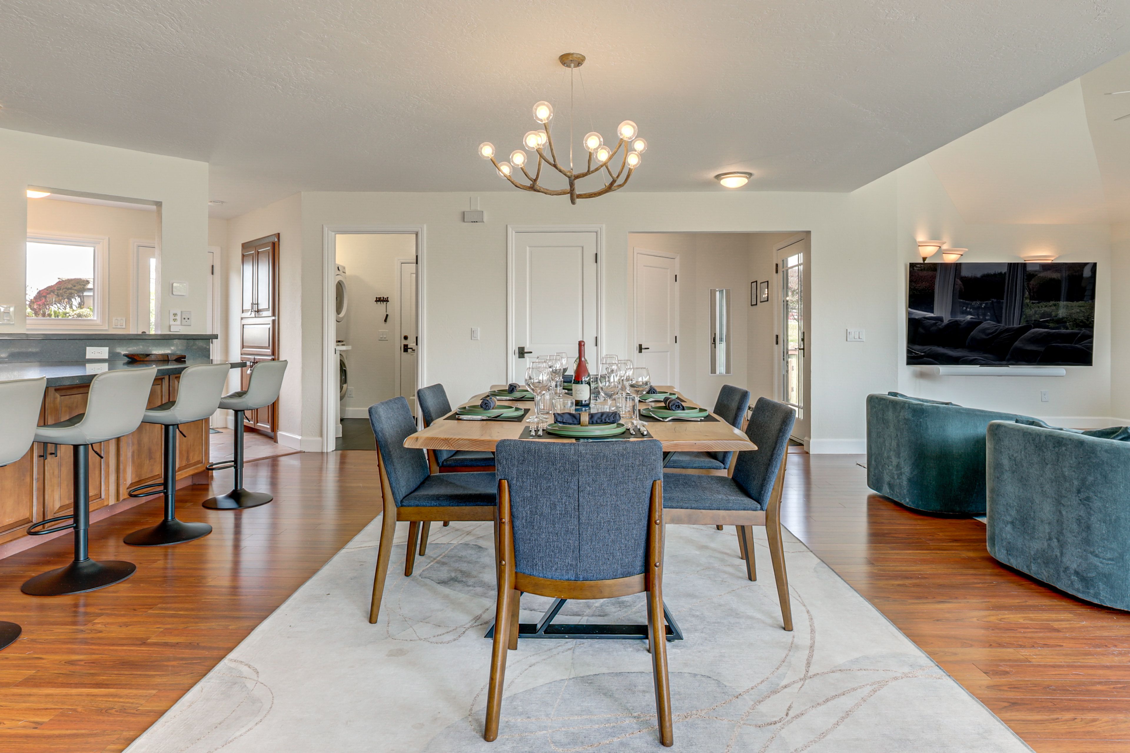Dining Table | Breakfast Bar | 1st Floor