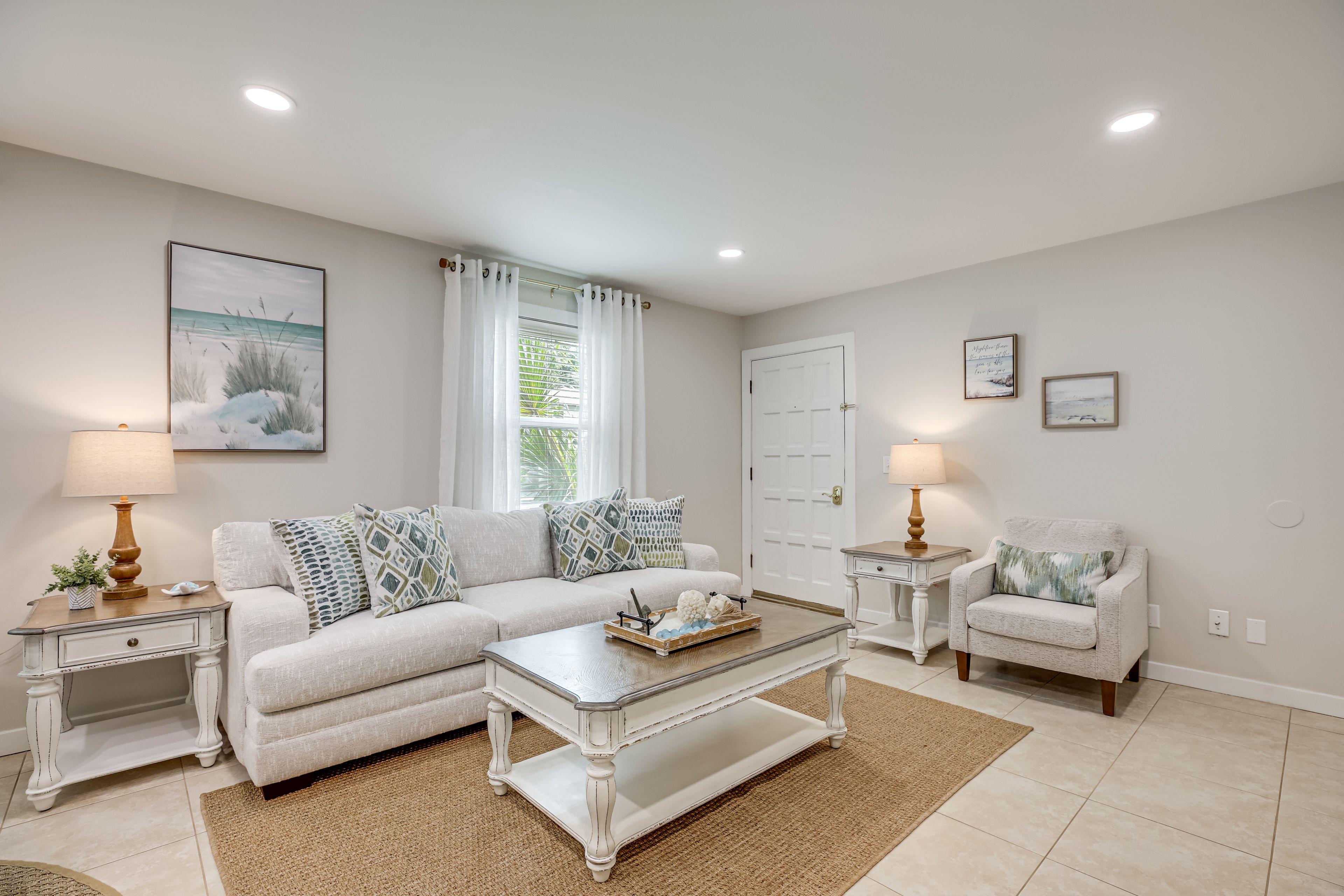 Living Room | Sleeper Sofa