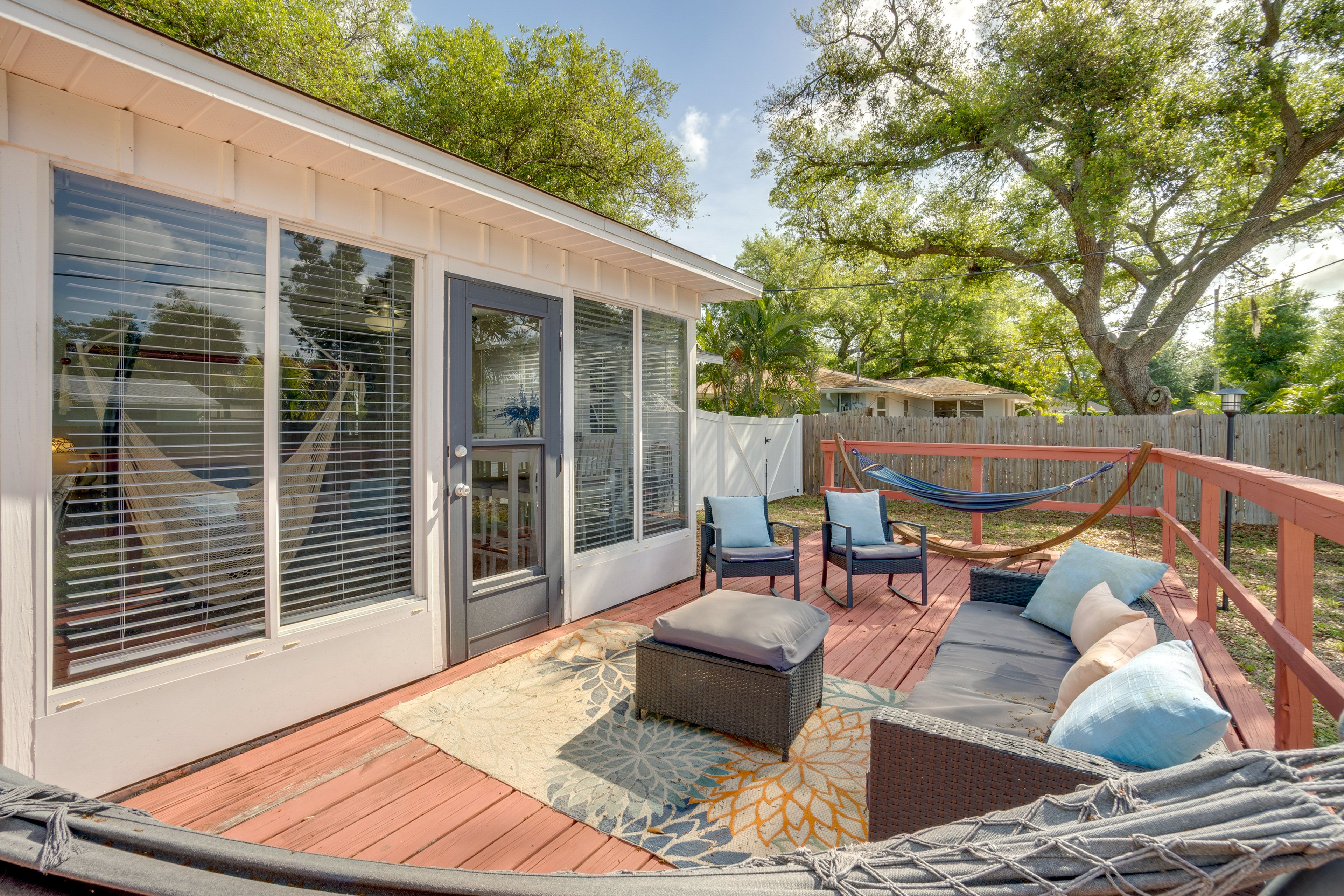 Venice Vacation Rental | 2BR | 1BA | 900 Sq Ft