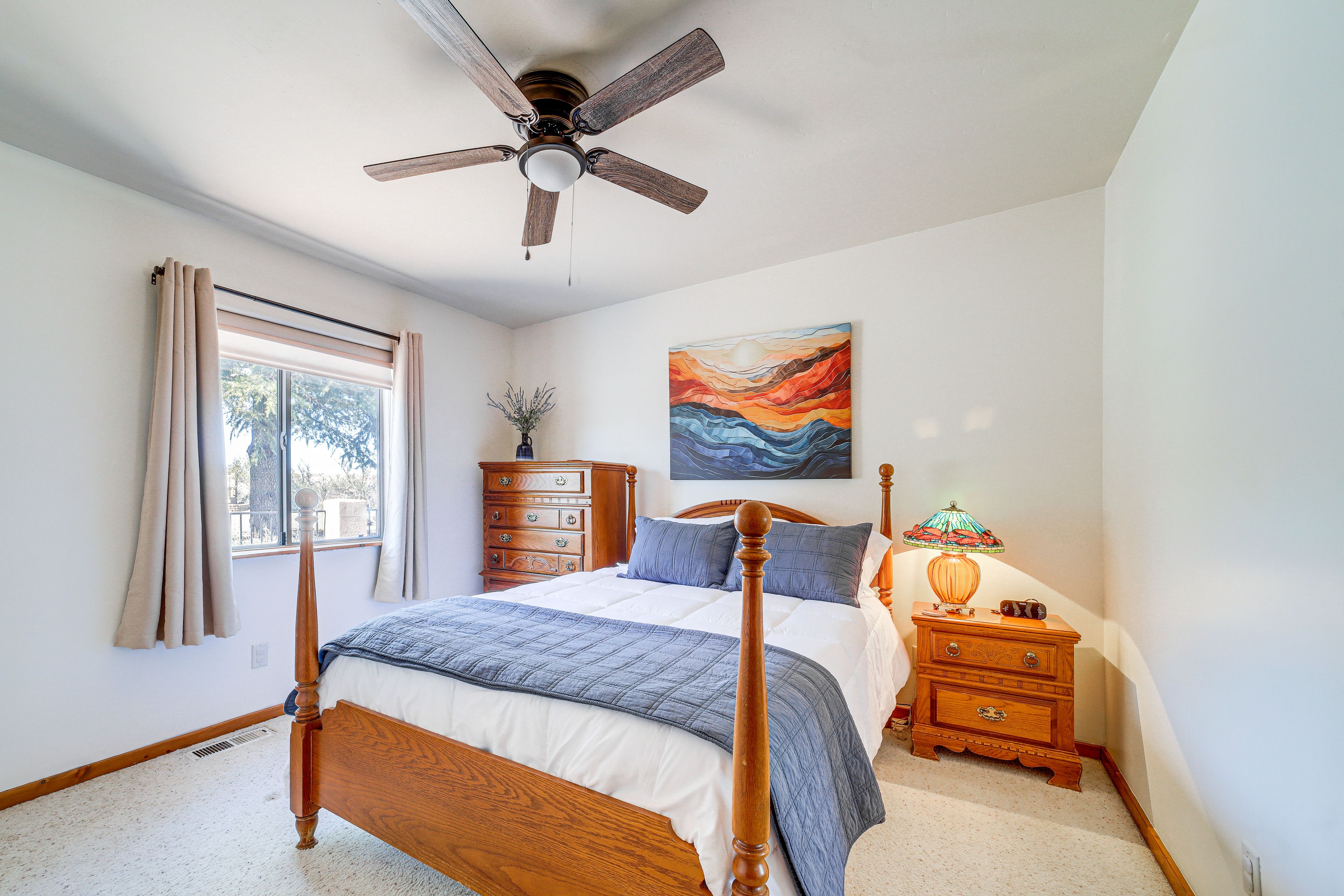 Bedroom 2 | Queen Bed
