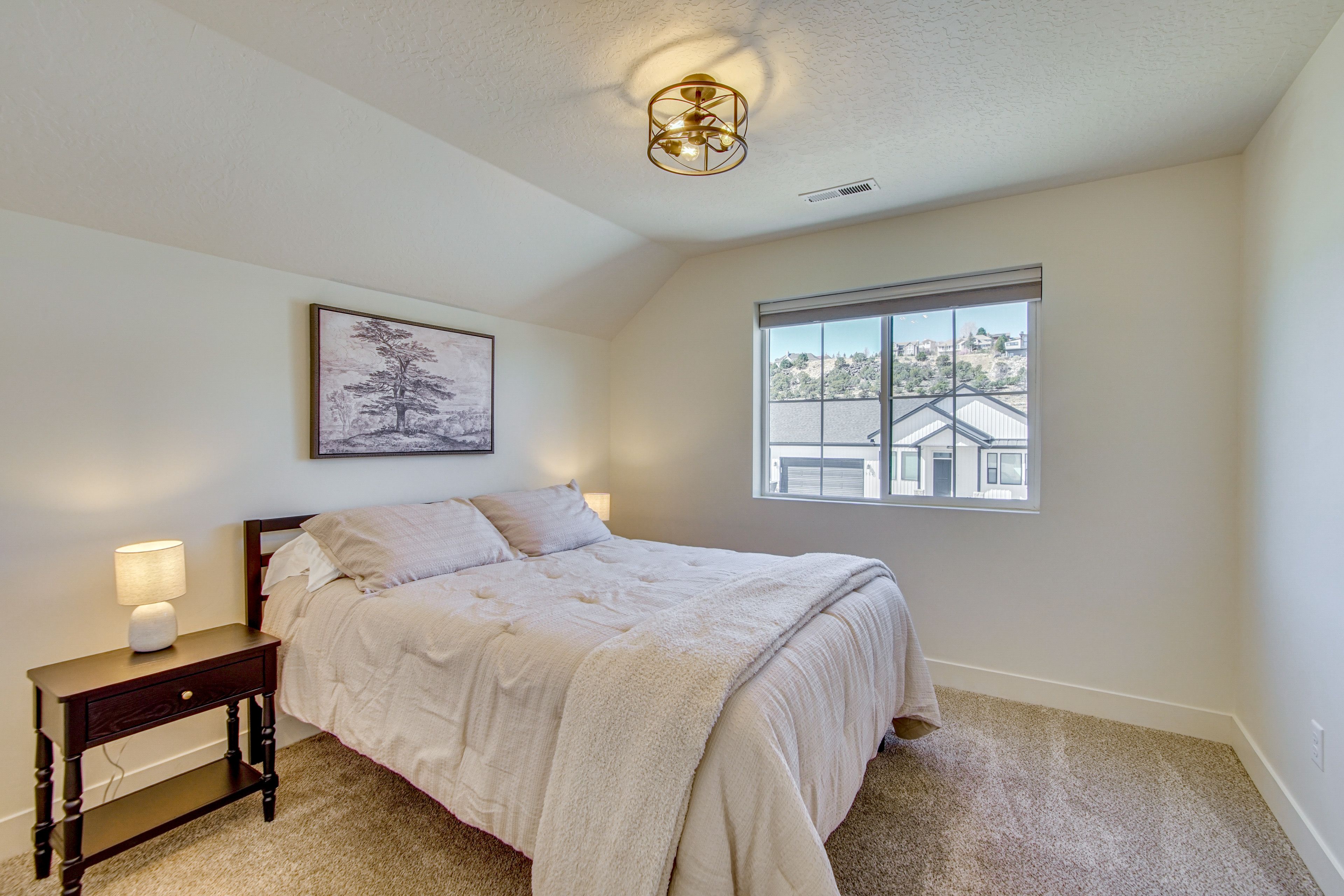 Bedroom 3 | Queen Bed | 2nd Floor