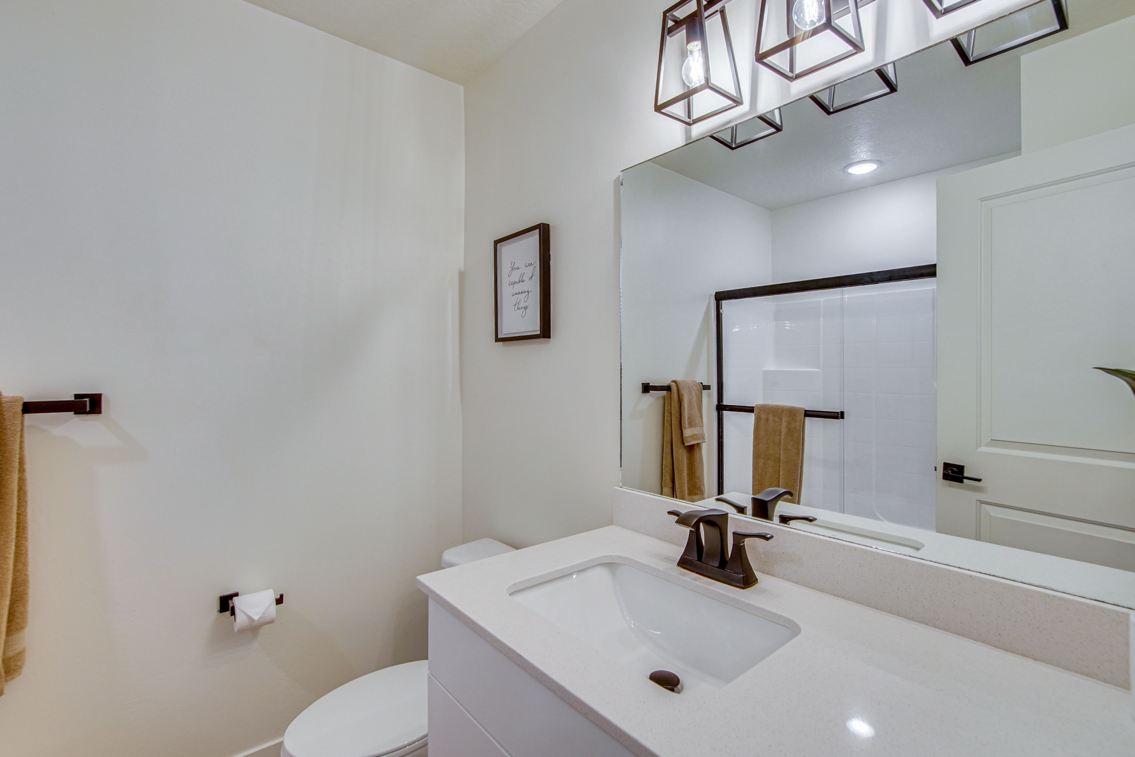 Bathroom | 2nd Floor