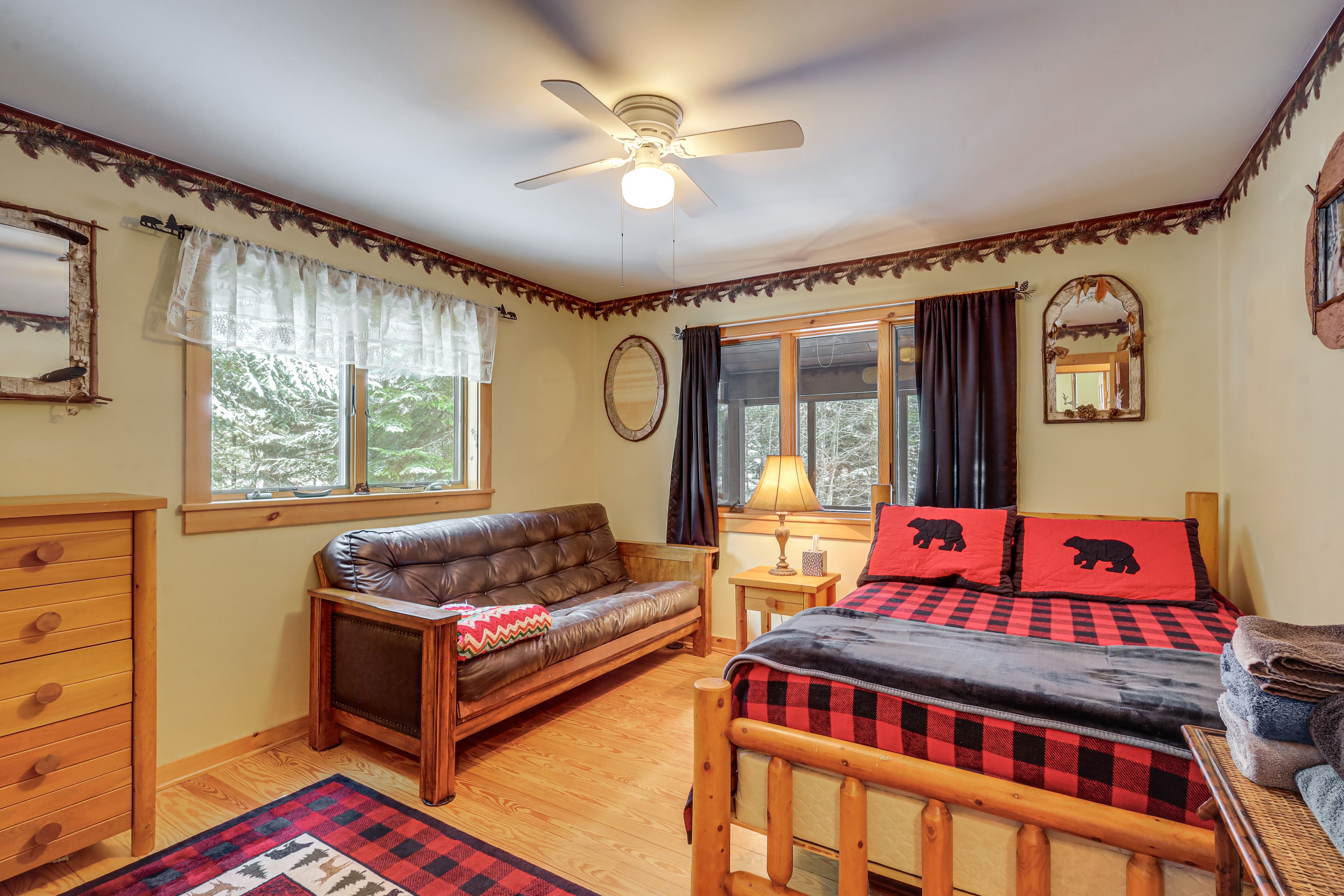 Bedroom 3 | Full Bed | Futon | 1st Floor