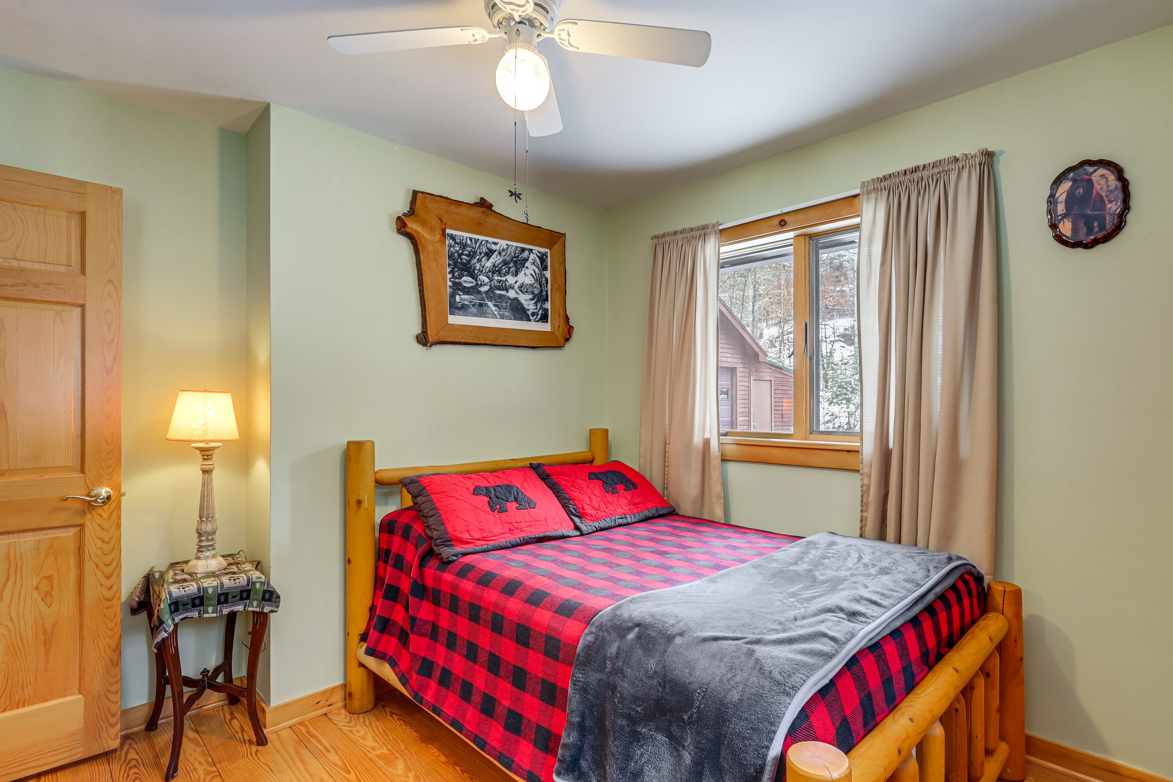 Bedroom 2 | Full Bed | 1st Floor