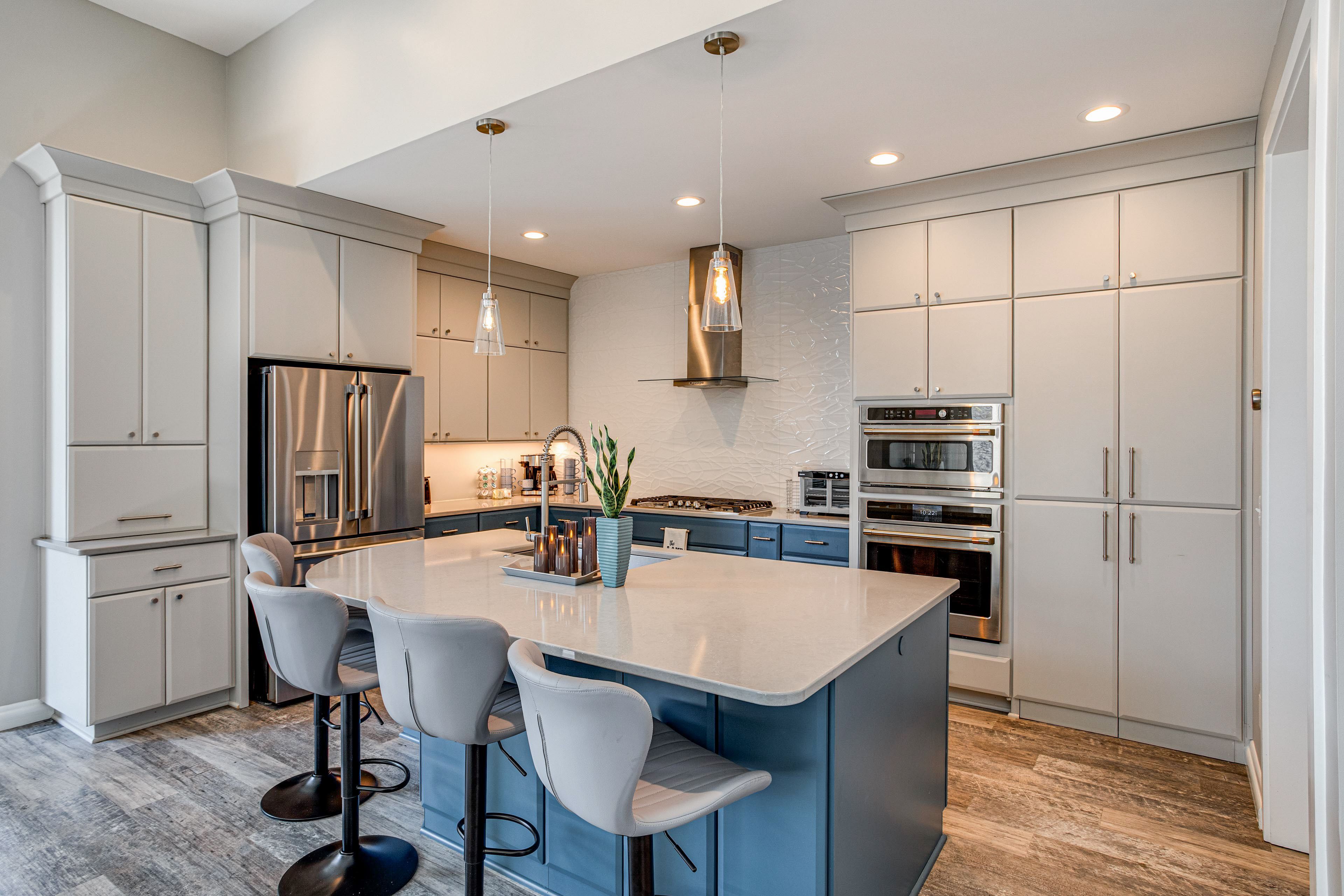 Kitchen | Main Level