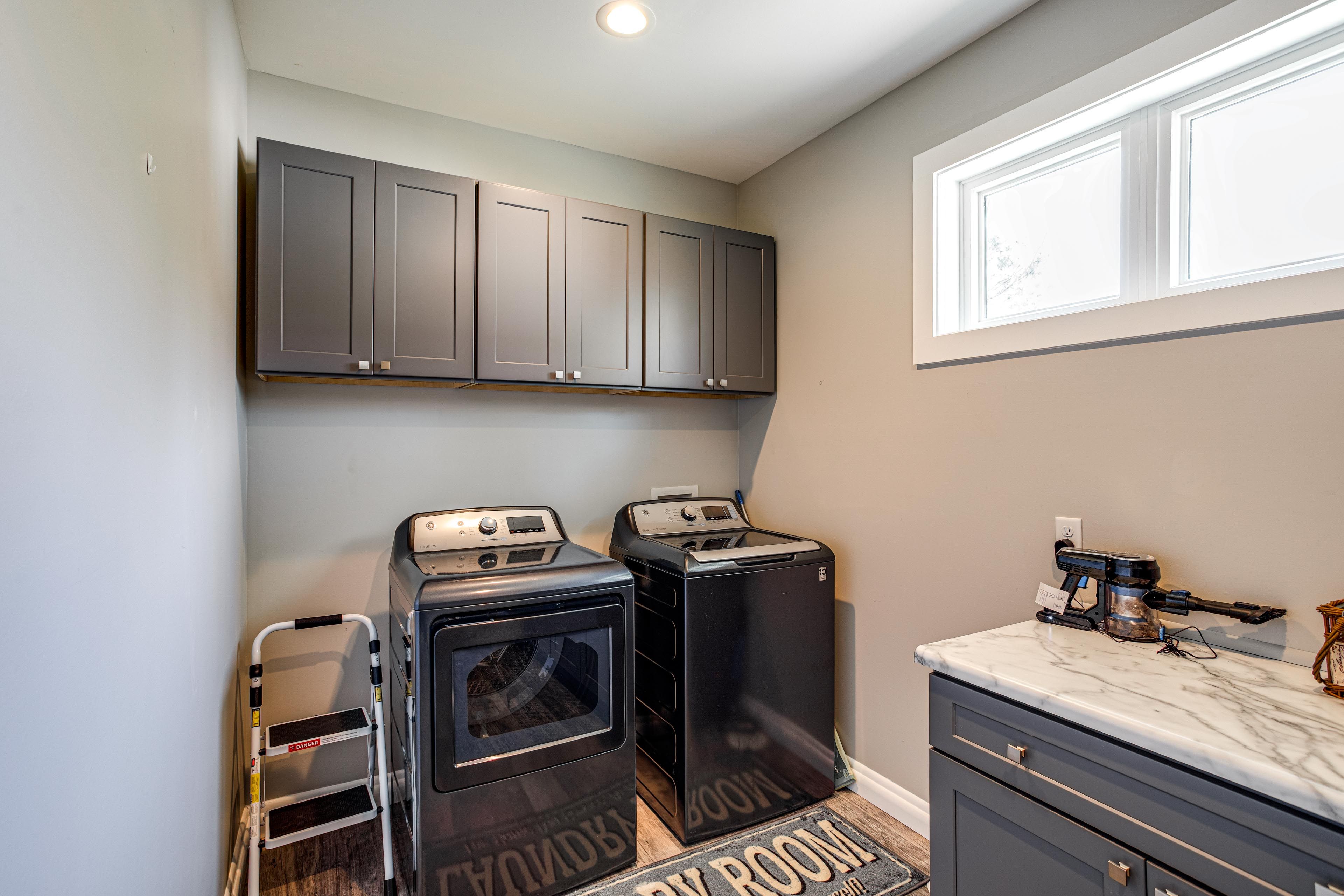 Laundry Room | Main Level