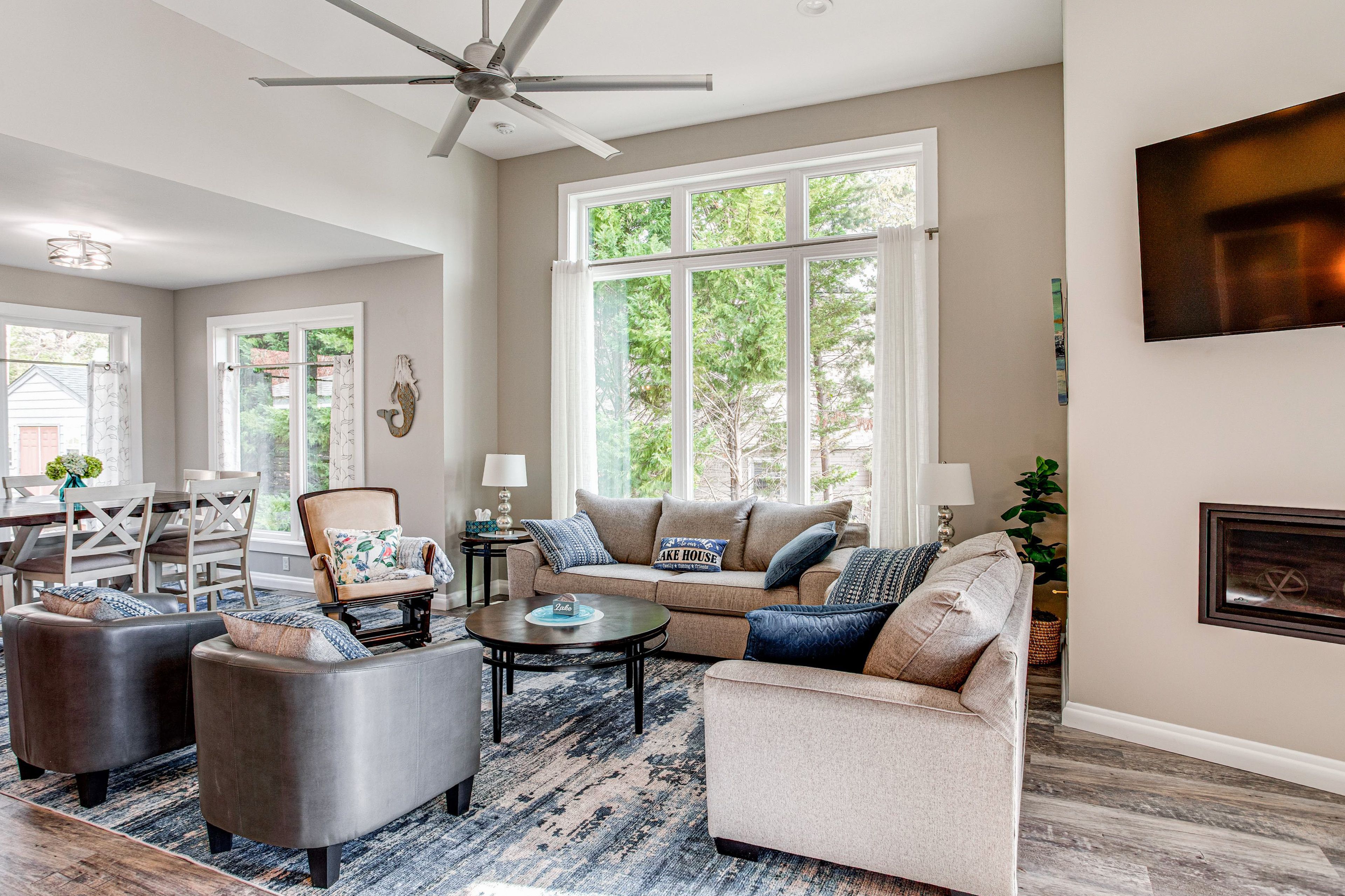 Living Room | Main Level