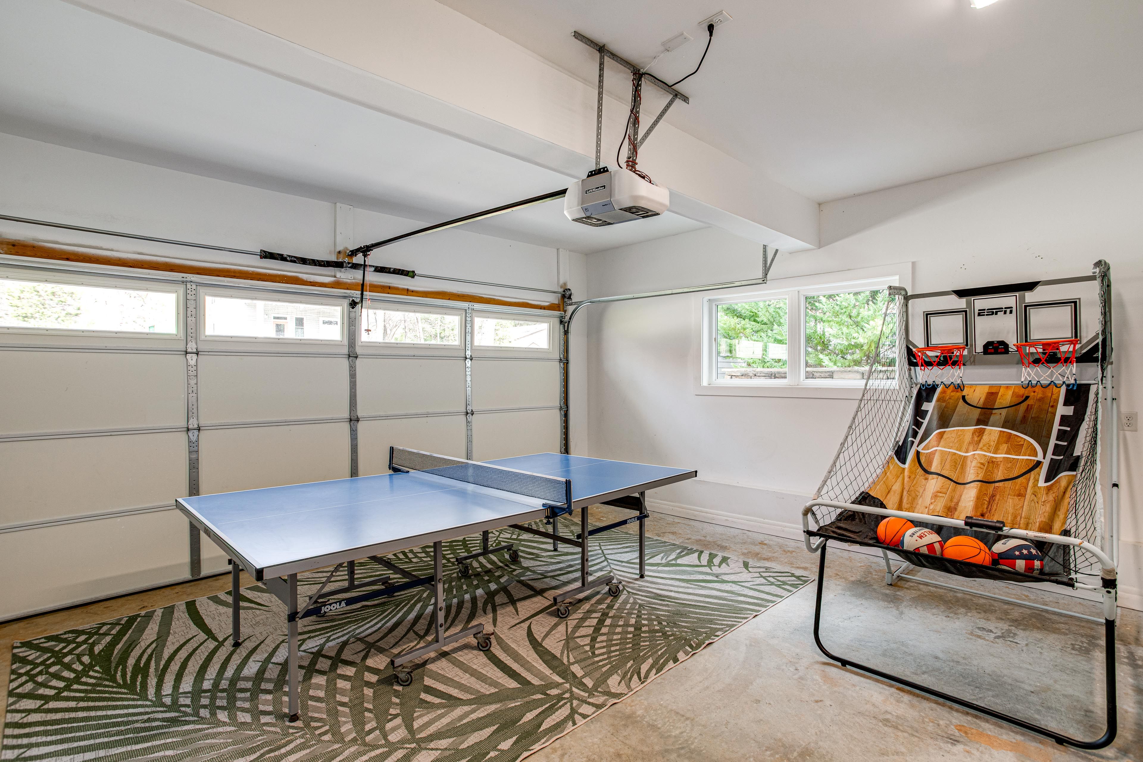 Garage | Game Room