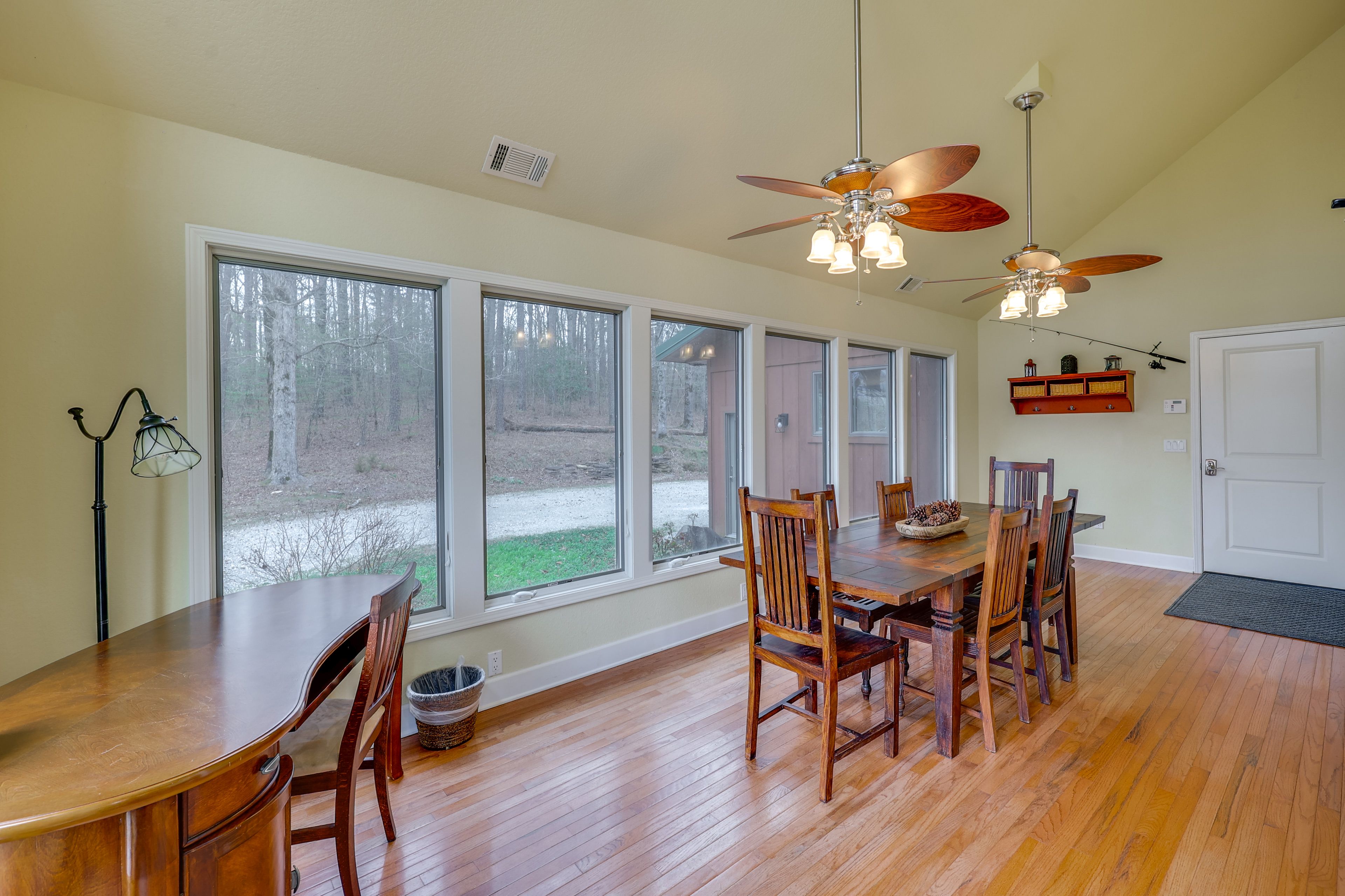 Dining Room | Dishware/Flatware Provided | Main Level