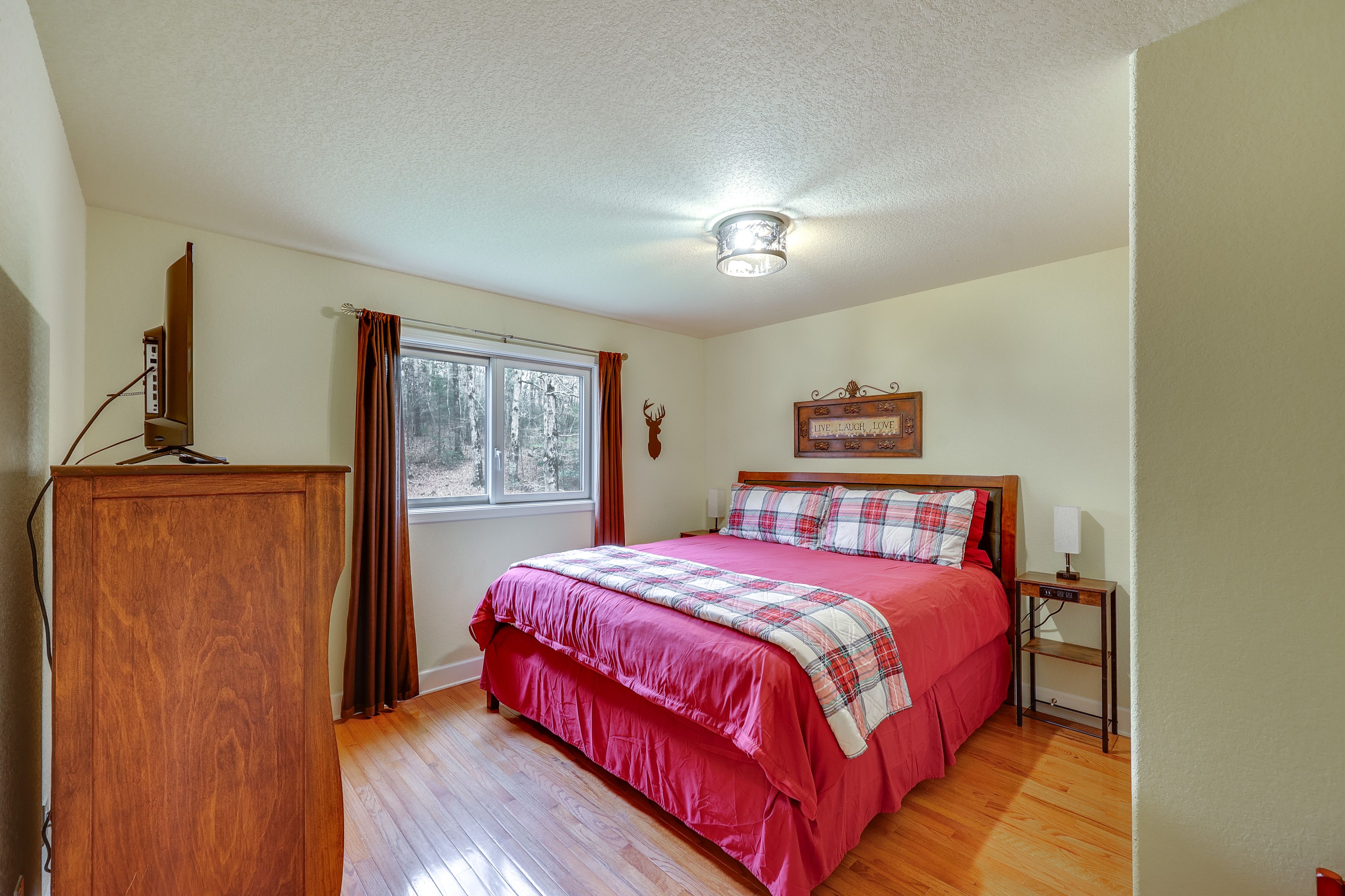 Bedroom 2 | King Bed | Main Level