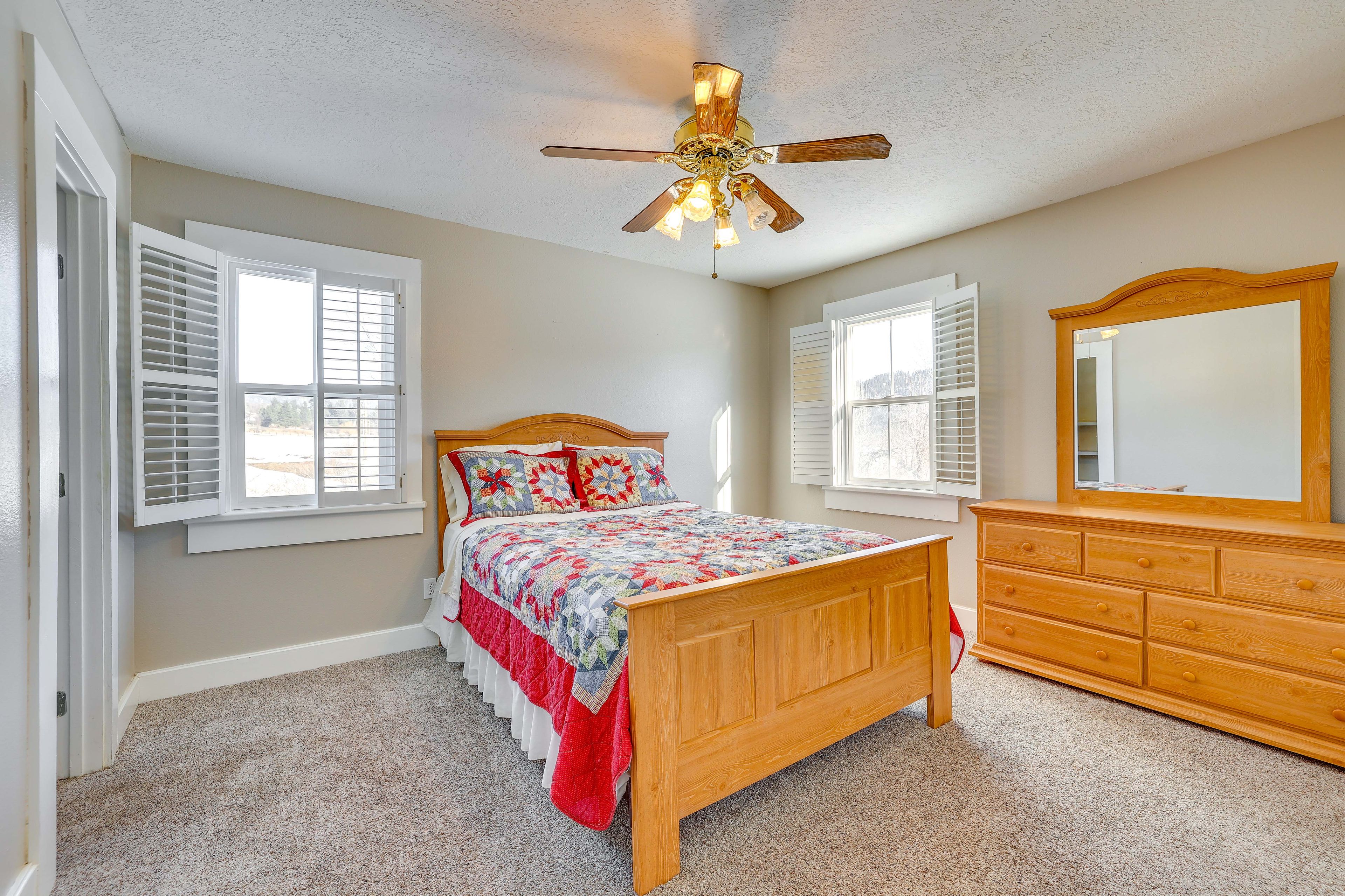 Bedroom 5 | Queen Bed | Guest Cottage | 1st Floor