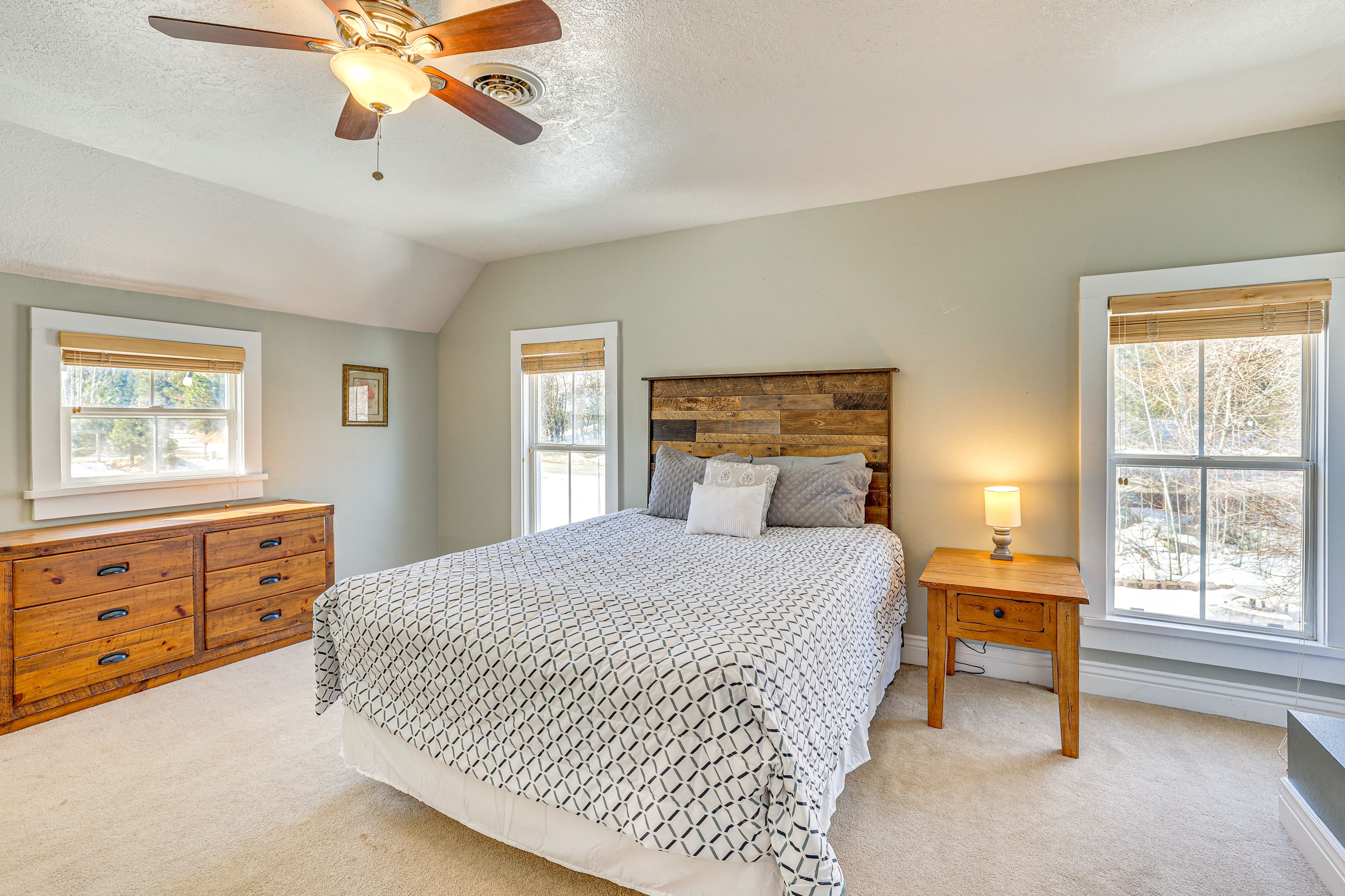 Bedroom 2 | Queen Bed | Main House | 2nd Floor