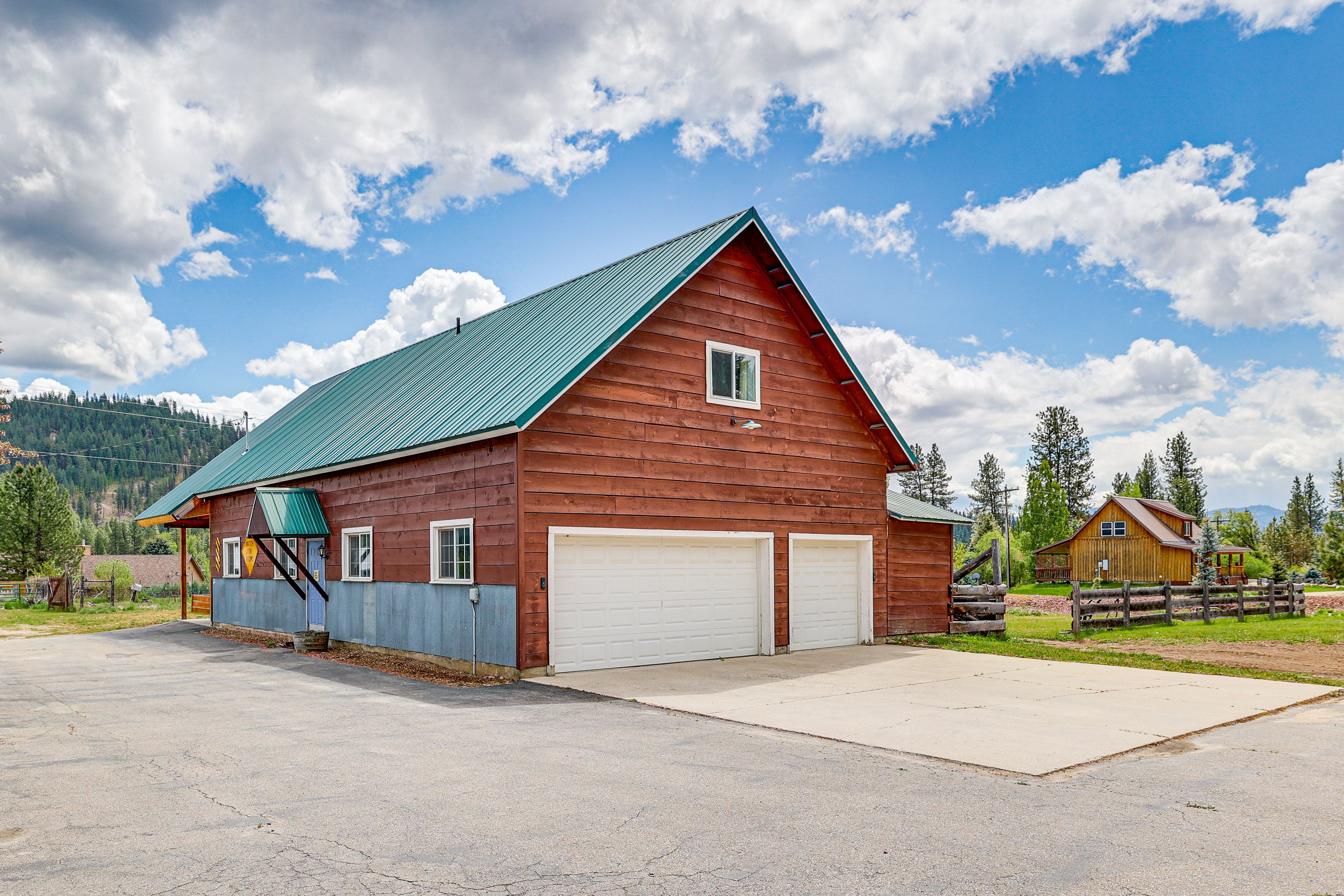 Garage Apartment Exterior