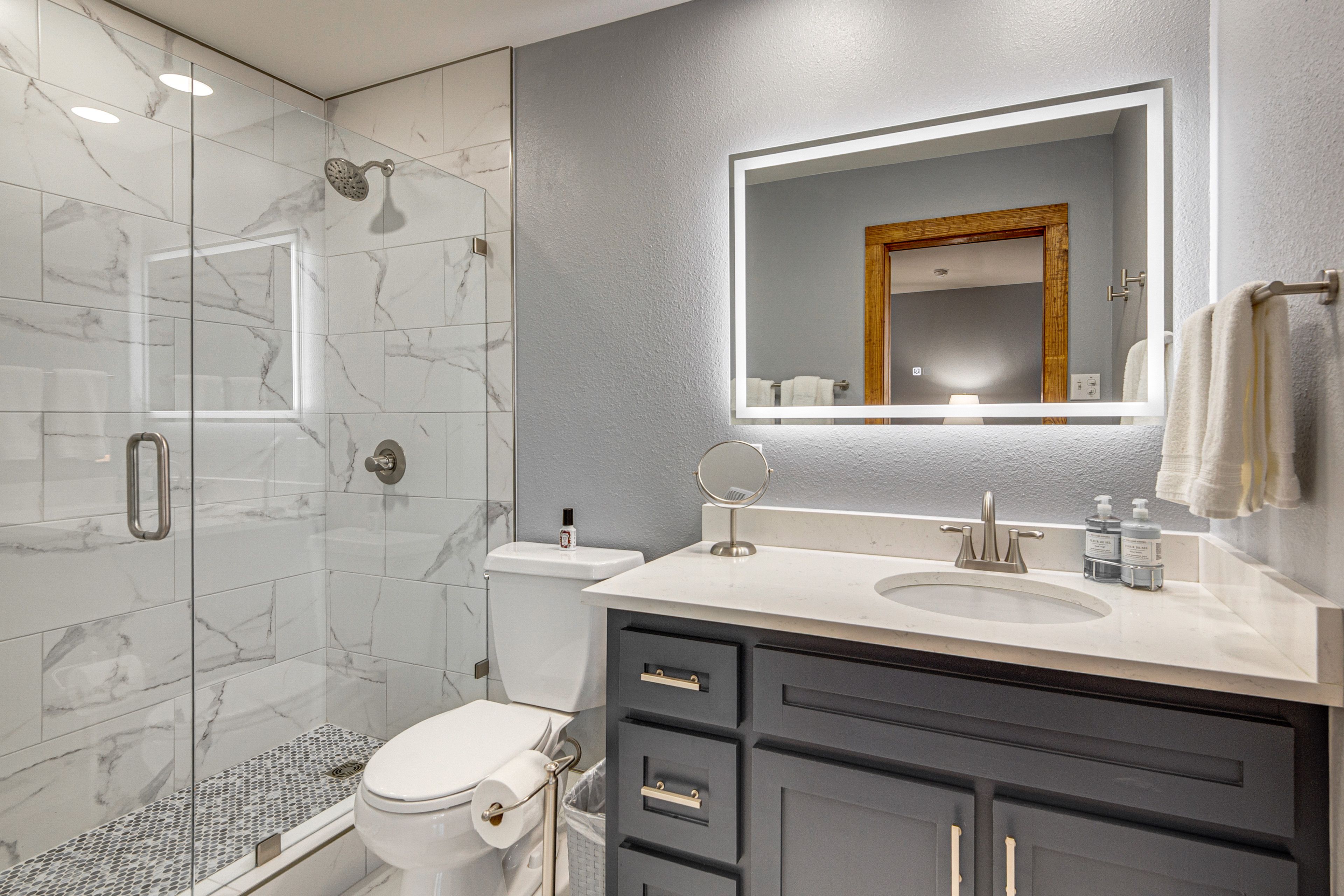 Bathroom | 1st Floor