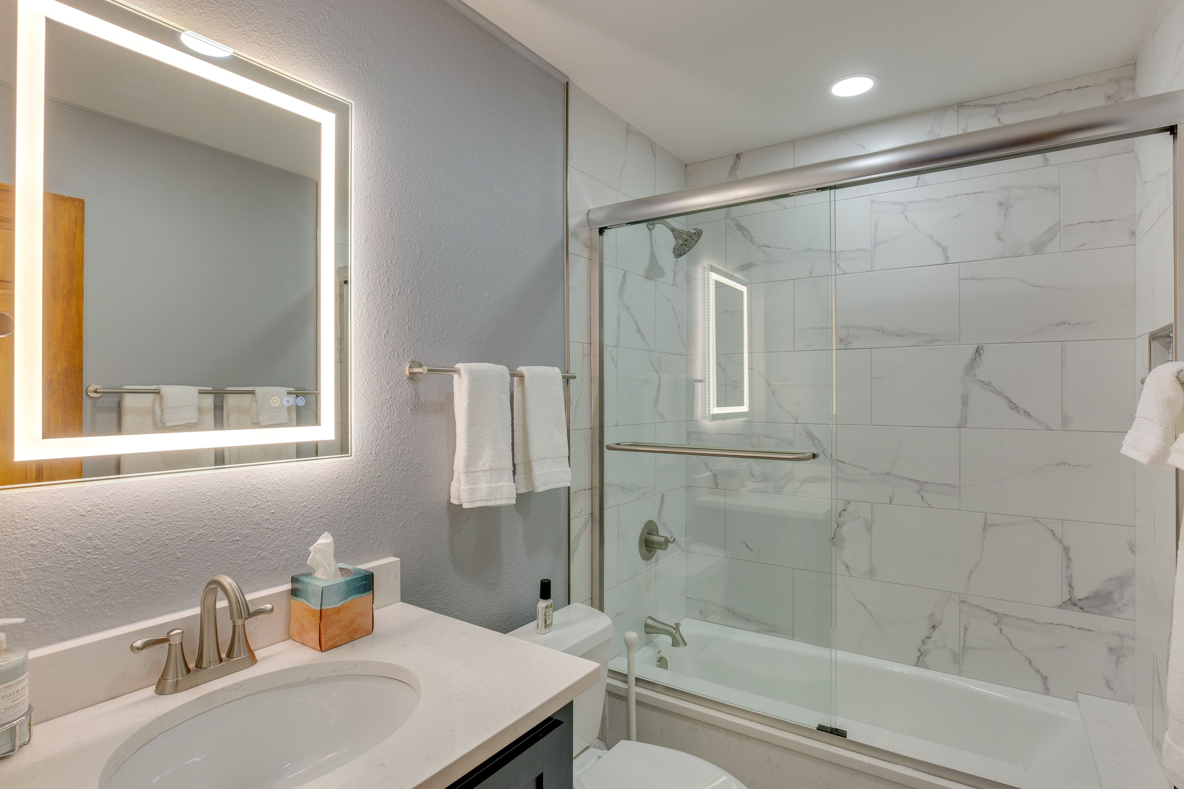 Bathroom | 1st Floor