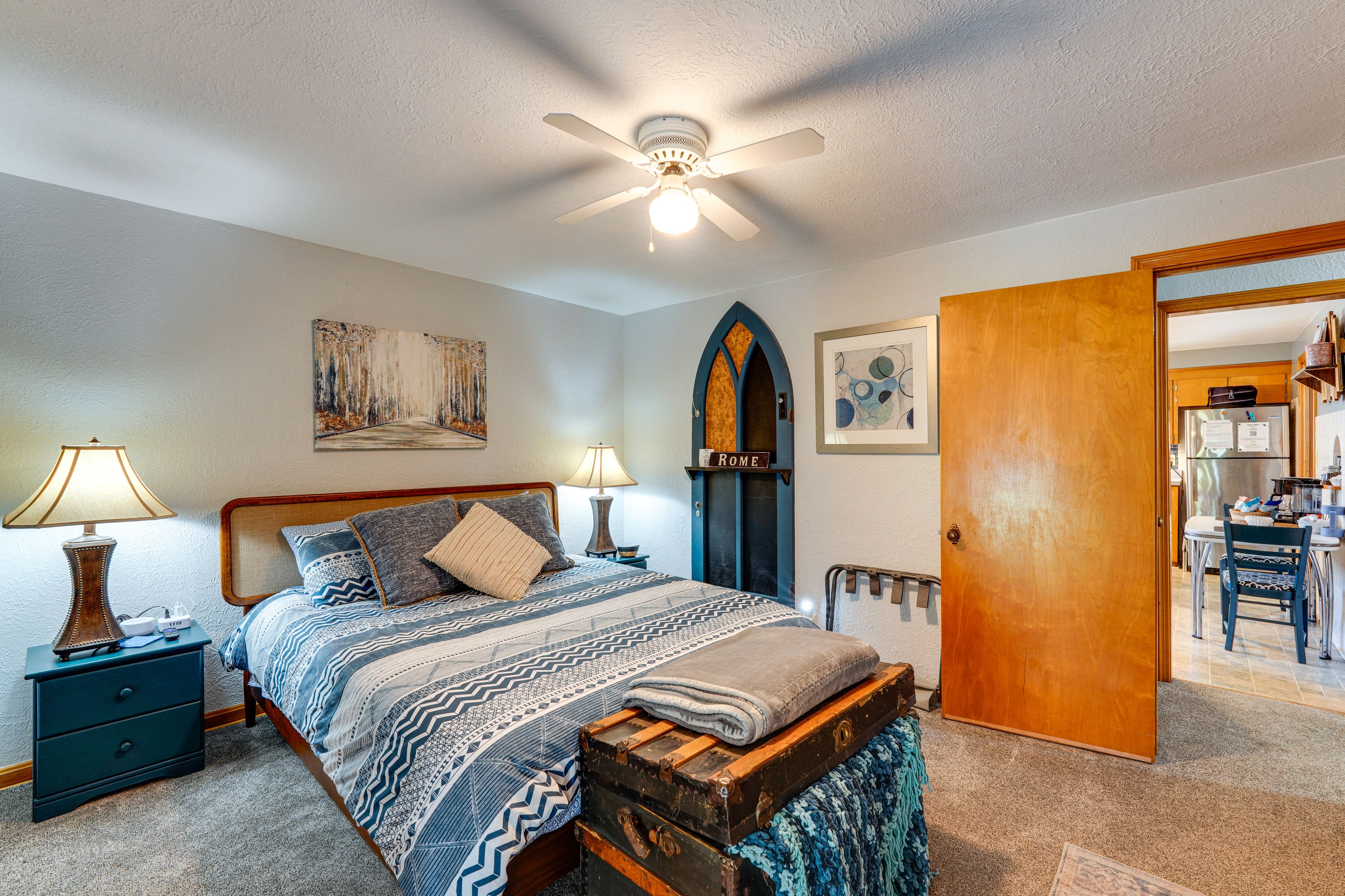 Bedroom 2 | Queen Bed | Smart TV