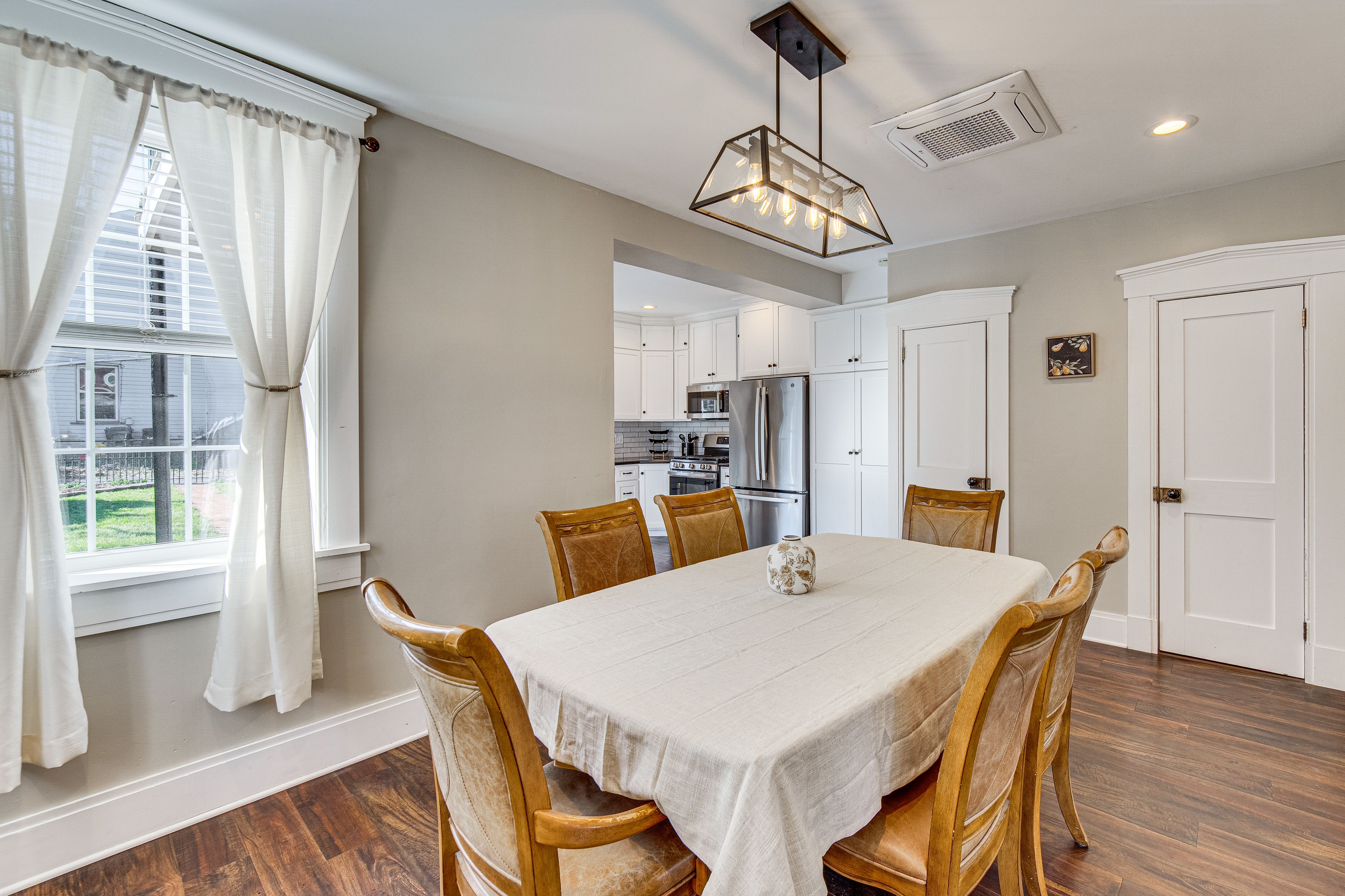 Dining Area | 1st Floor