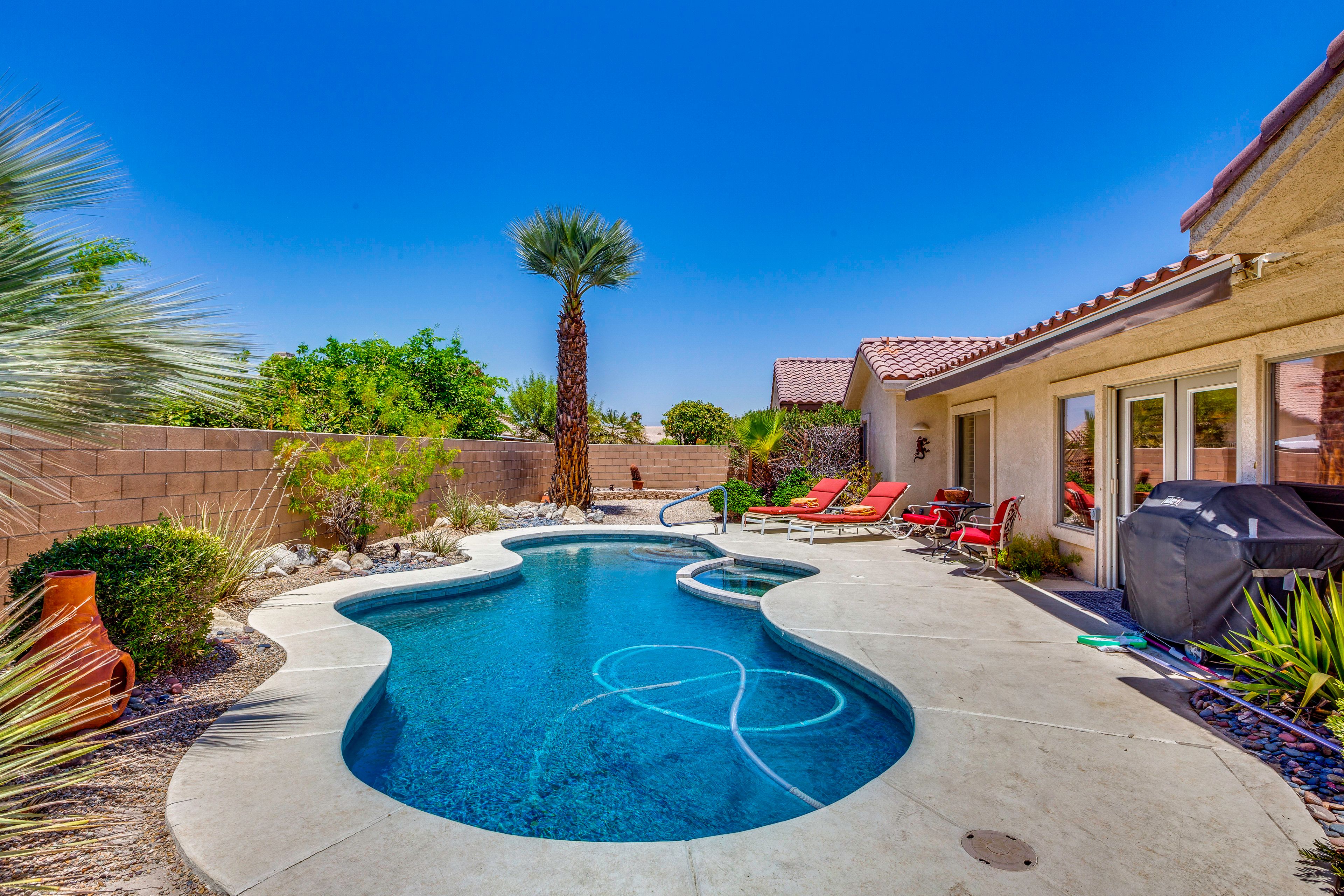 La Quinta Vacation Rental | 3BR | 2BA | 1,736 Sq Ft | 1 Step to Enter