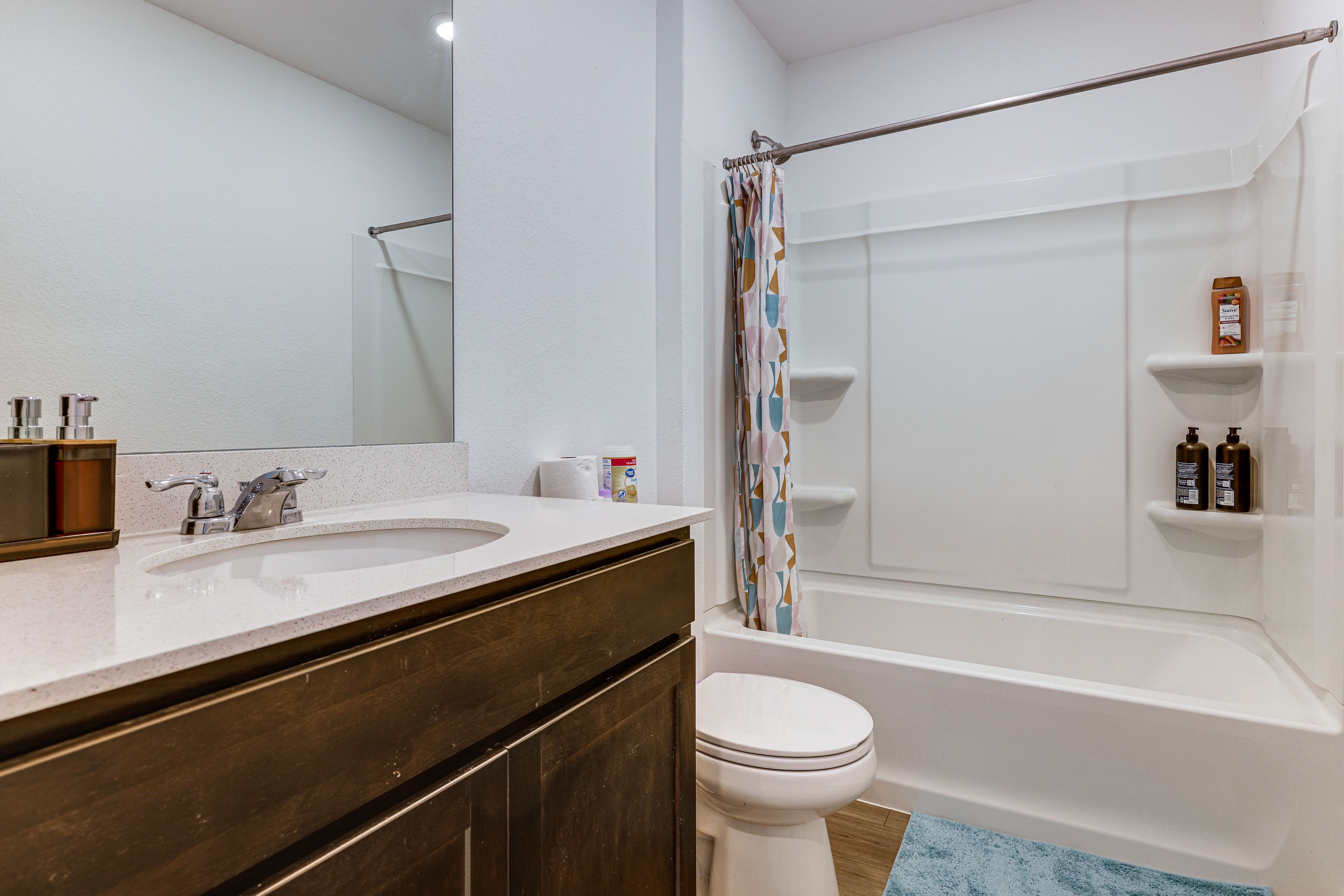 Bathroom | 2nd Floor